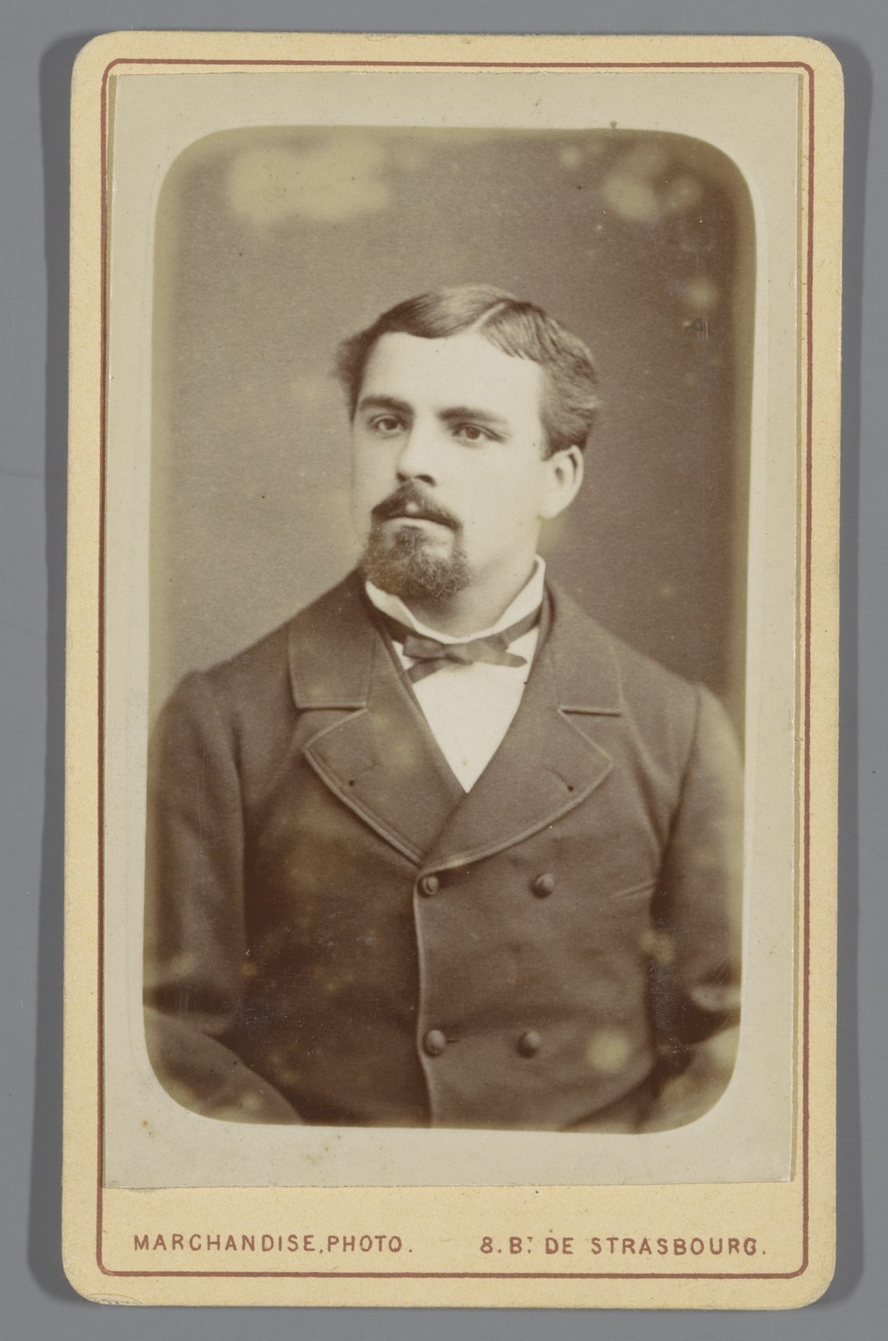 Portret van een onbekende man by E. Marchandise