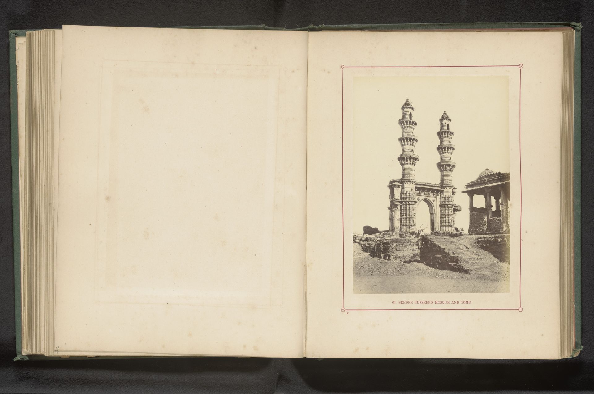 Minaretten van de Sidi Bashir-moskee in Ahmedabad by Thomas Biggs