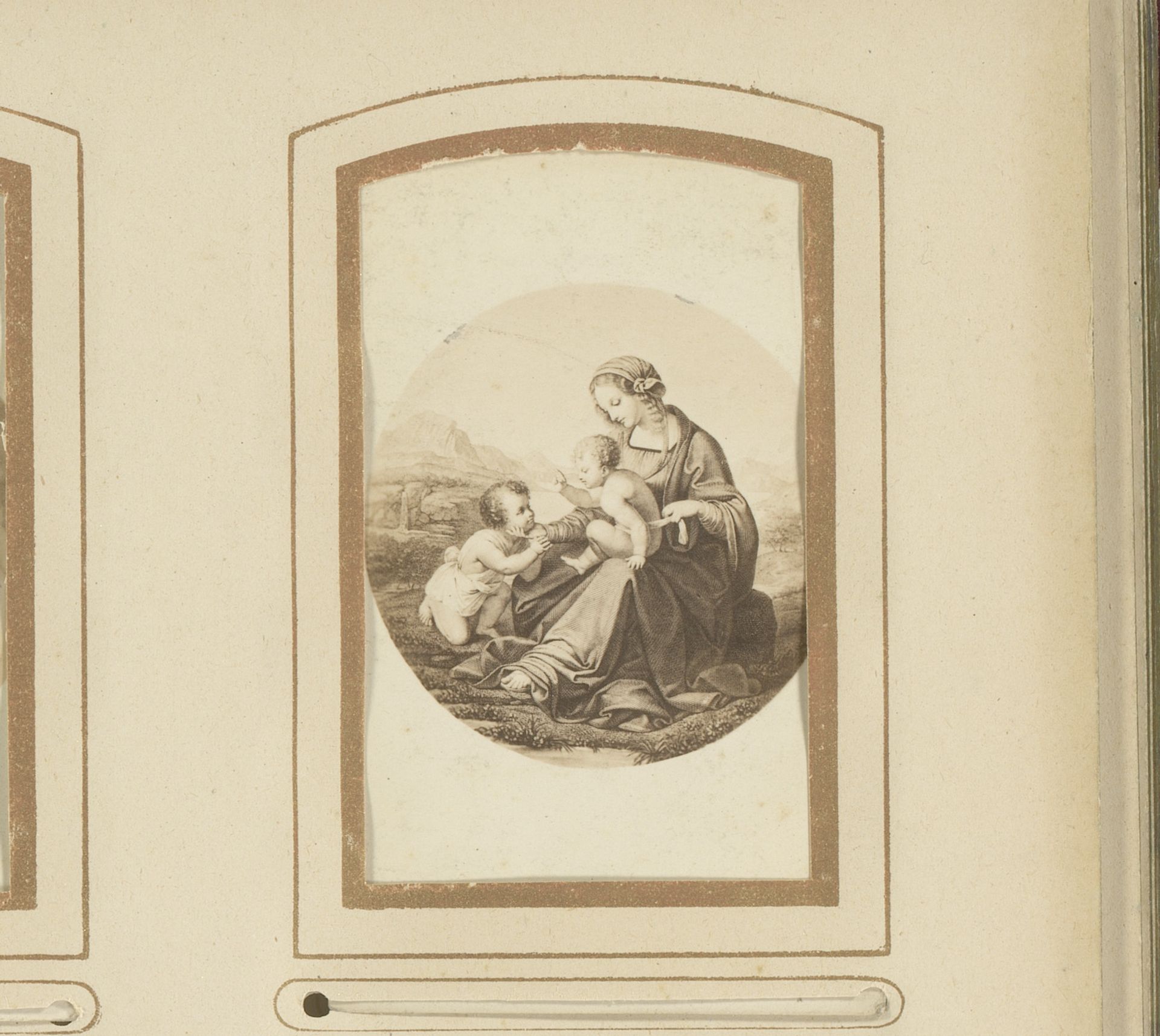 Fotoreproductie van Madonna del Lago door Leonardo da Vinci by Fratelli Alinari