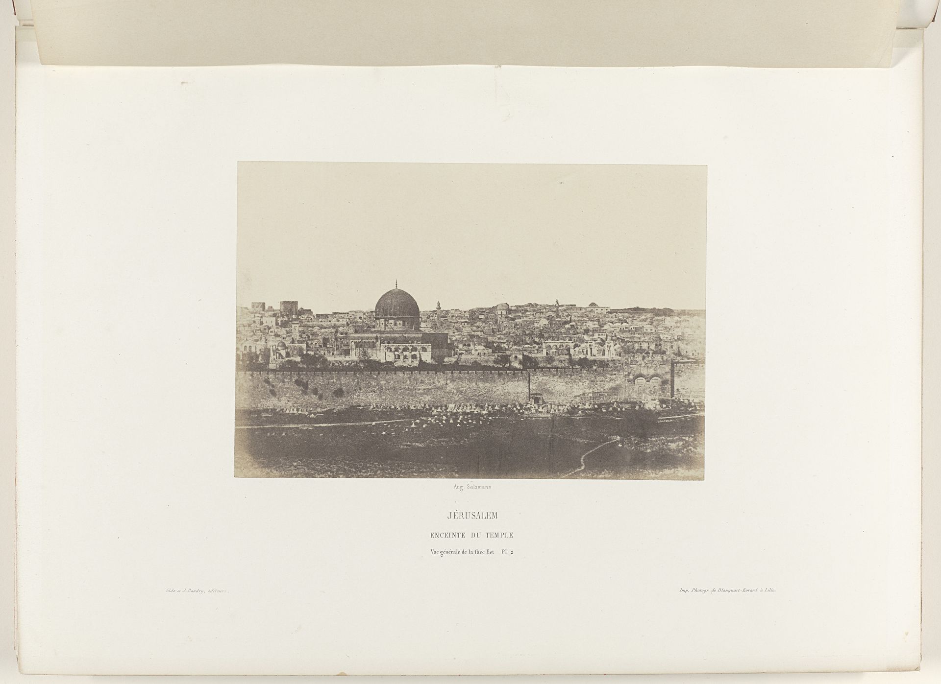 Gezicht op Jeruzalem, met de ommuring van de tempel en de Rotskoepel by Auguste Salzmann