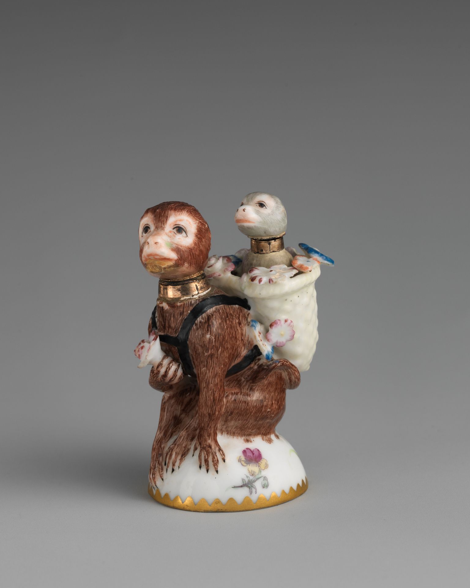 Monkey with young by Chelsea Porcelain Manufactory