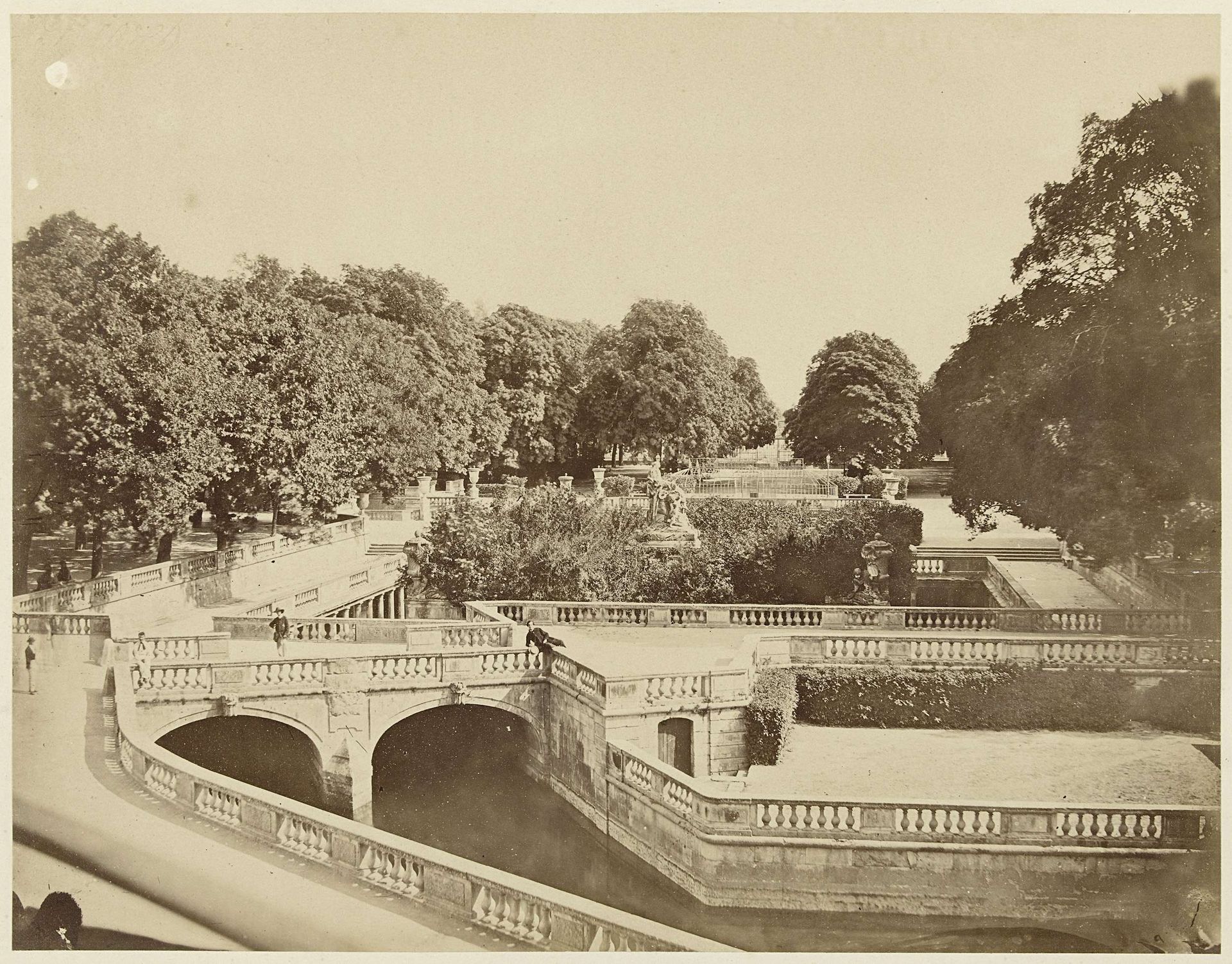 Les Jardins de la Fontaine te Nîmes by Louis Huguet
