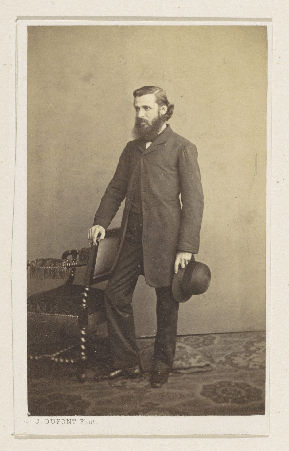 Portret van de schilder Frans Kaspar Huibrecht Vinck, ten voeten uit by Joseph Dupont