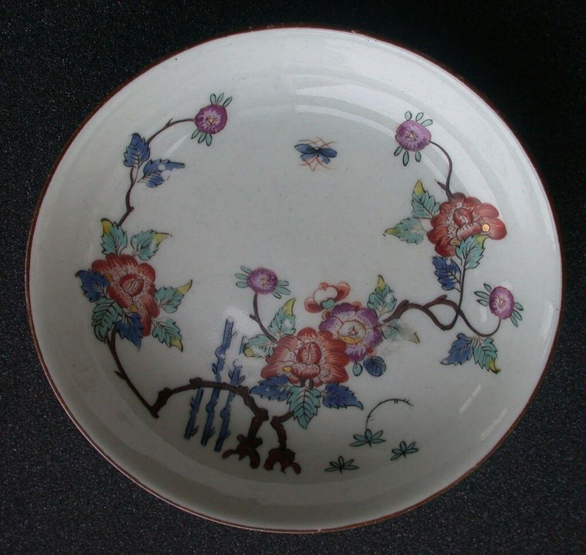 Saucer with Kakiemon decoration by Manufactured by Meissen Porcelain Manufactory