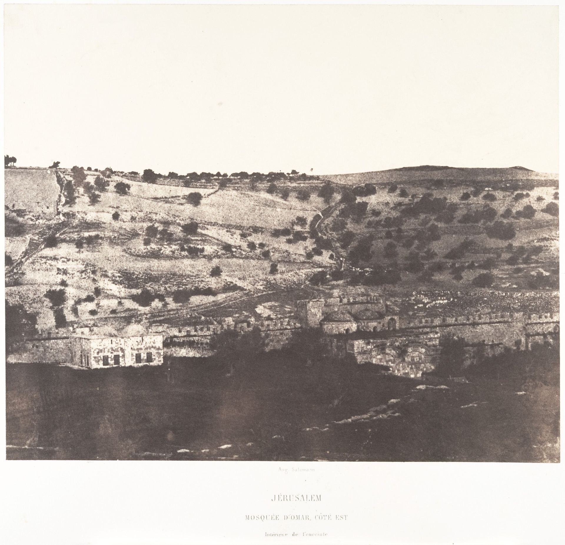 Jérusalem, Mosquée d'Omar, côté est, Intérieur de l'enceinte, 1 by Auguste Salzmann