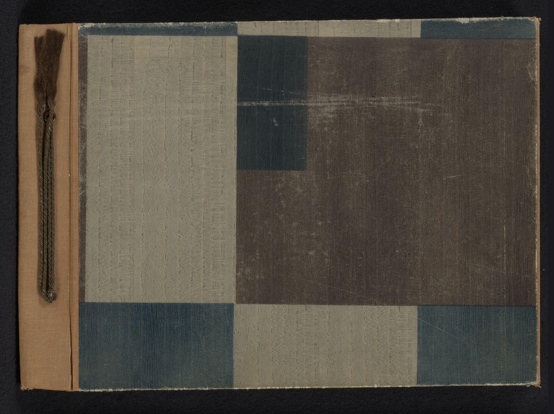 Fotoalbum met 244 foto’s van het echtpaar Berti Hoppe en Herman Besselaar, genomen in Rome en de omgeving van Rotterdam tussen 1936 en 1939 by Berti Hoppe