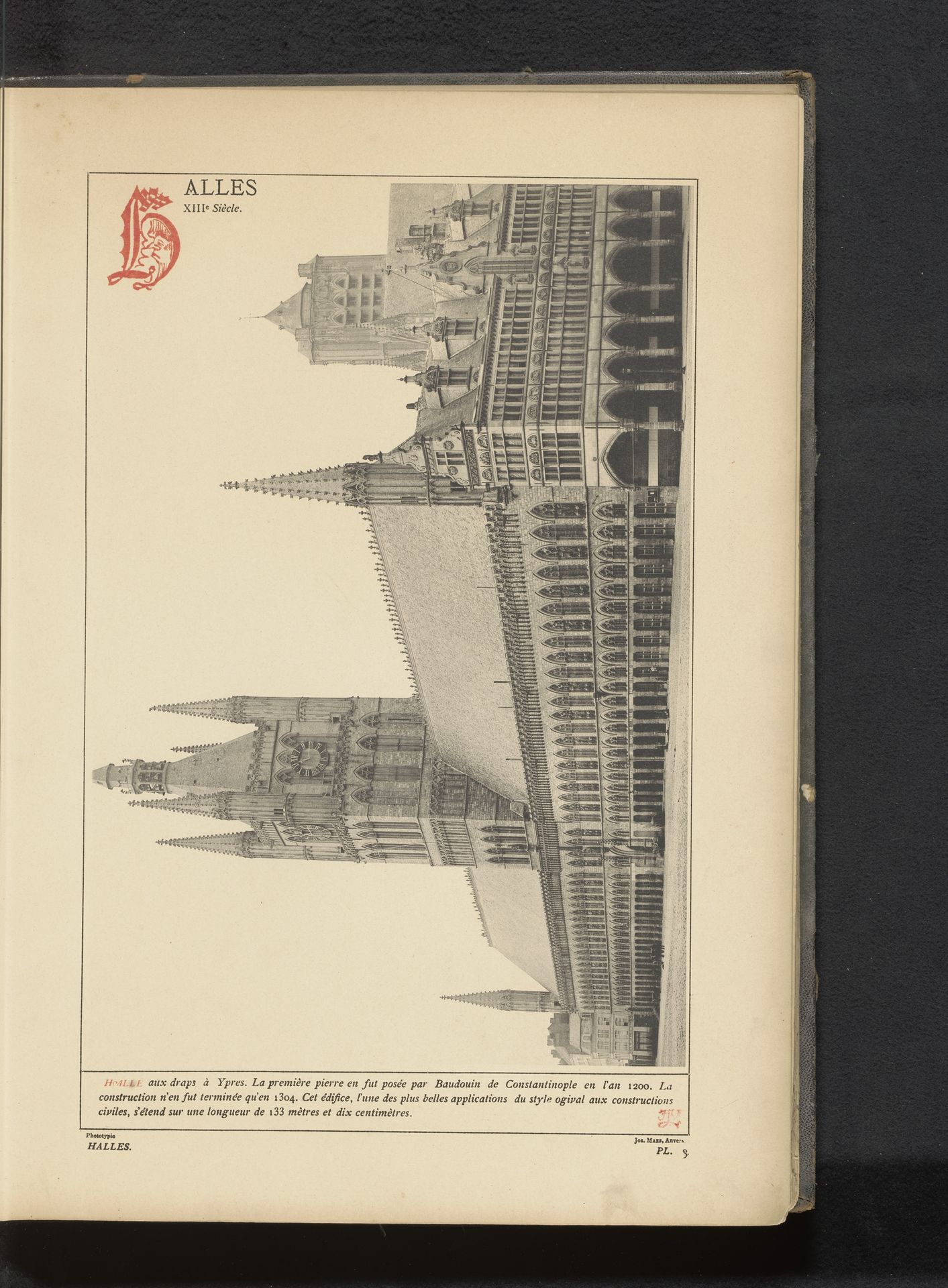 Lakenhalle te Ieper by Anonymous