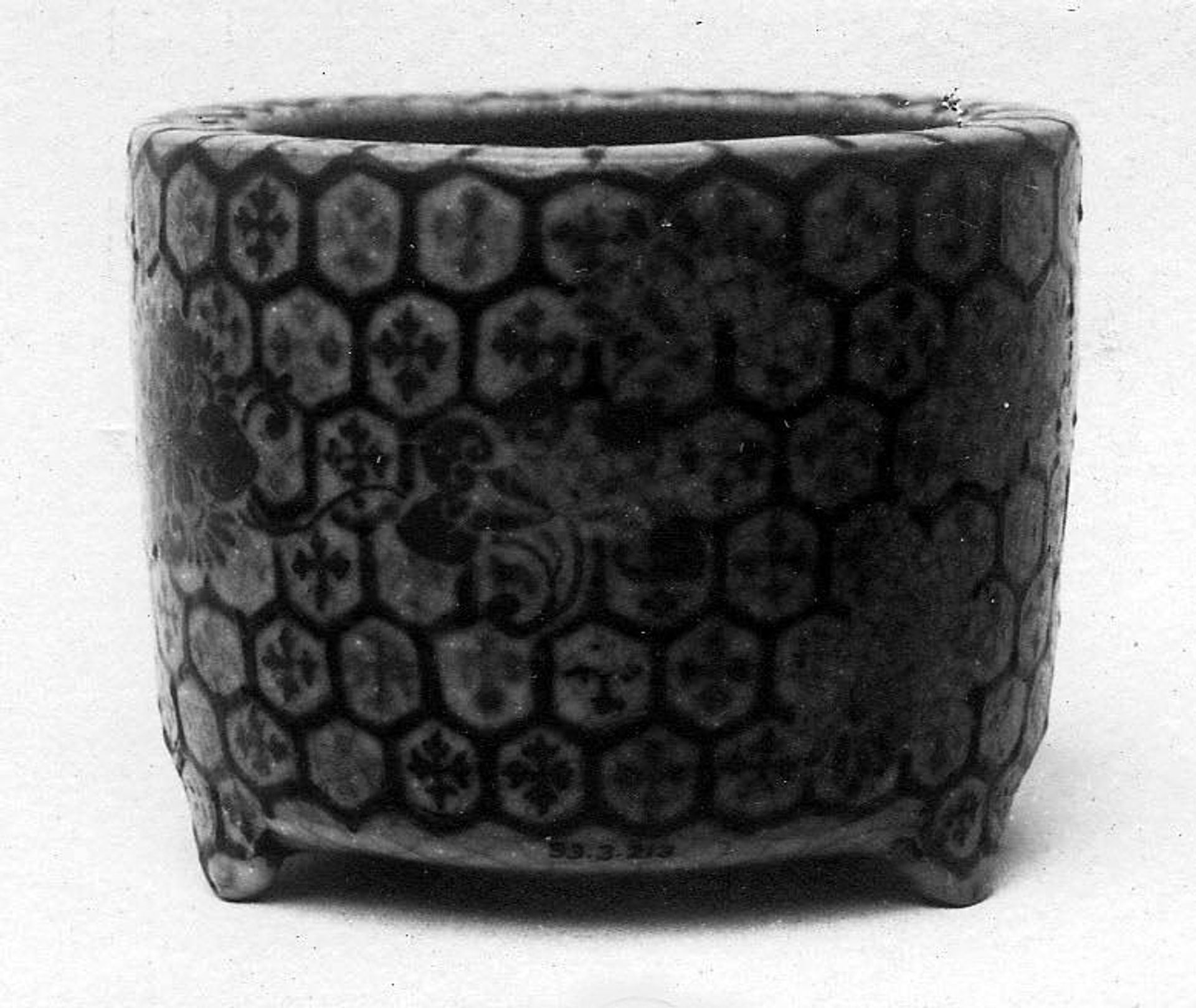 Incense Burner by Kinkozan