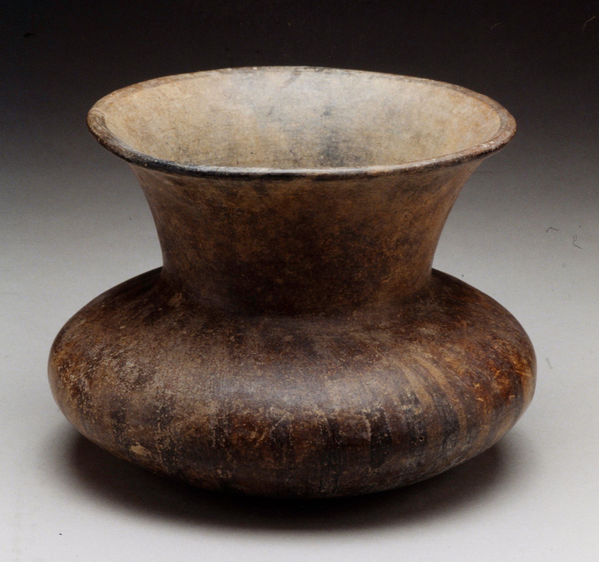 Globular bowl by Michoacan