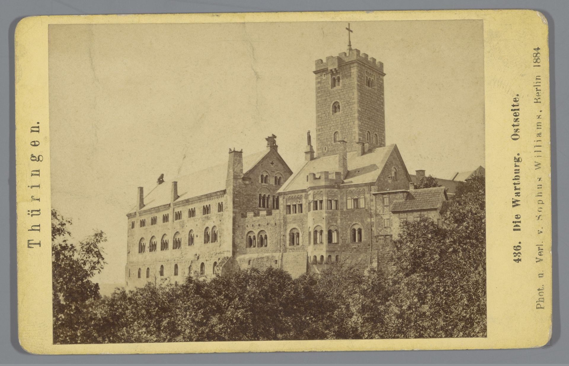 Oostzijde van de Wartburg in Eisenach, Duitsland by Sophus Williams