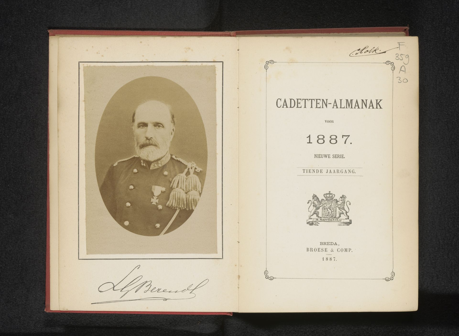 Cadetten-almanak by Broese & Comp.