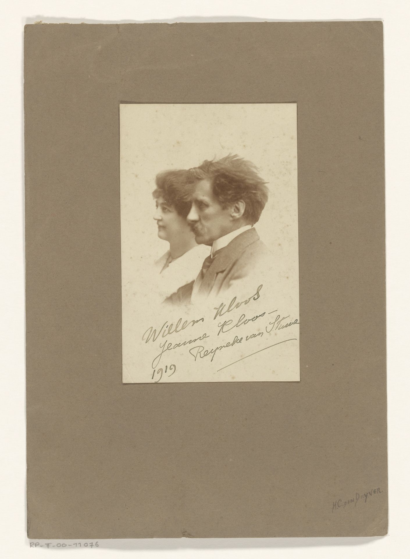 Portret van Jeanne Henriette Reine Reyneke van Stuwe en Willem Kloos by Hendrik Cornelis den Drijver