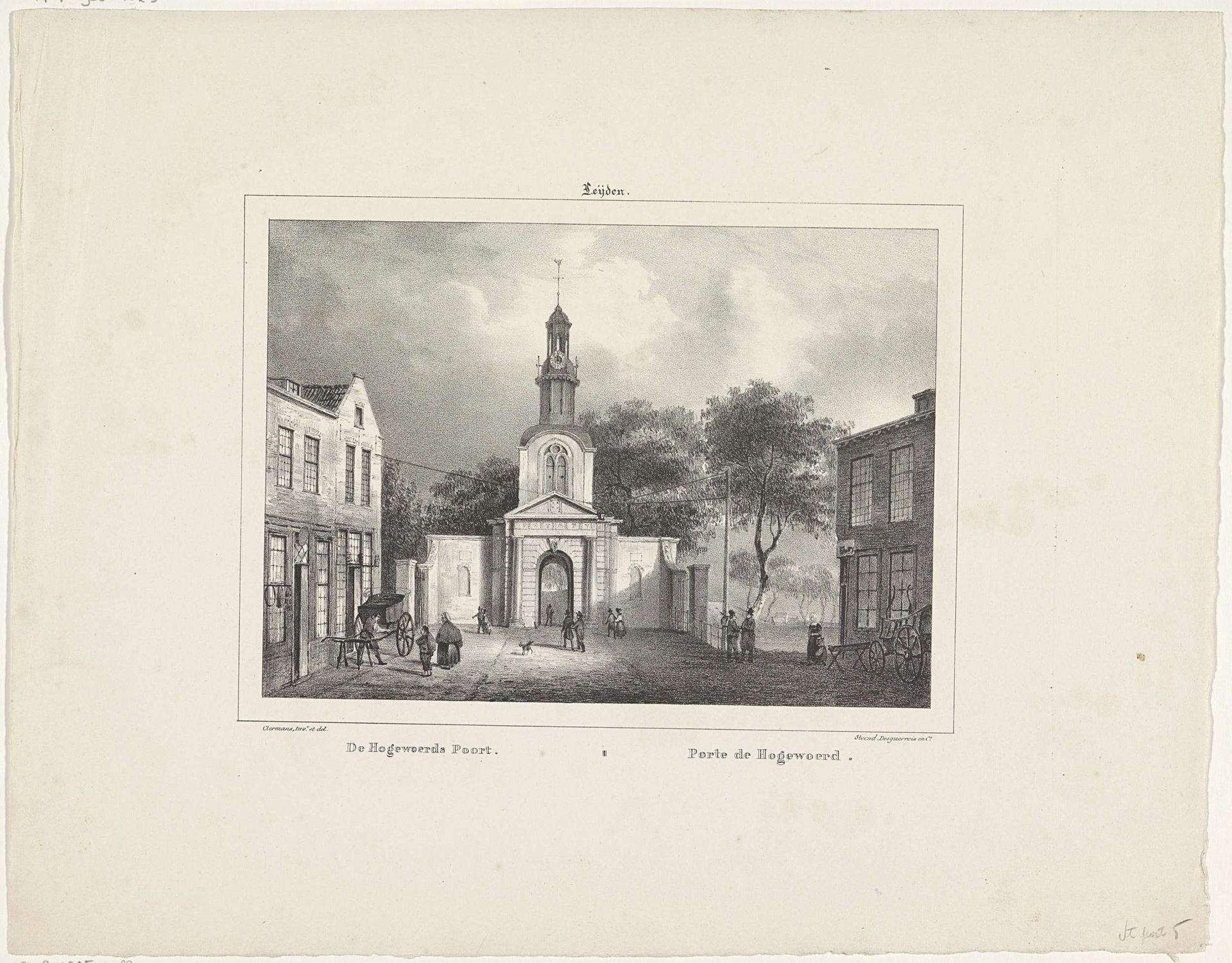 Gezicht op de Hogewoerdspoort in Leiden by J.B. Clermans