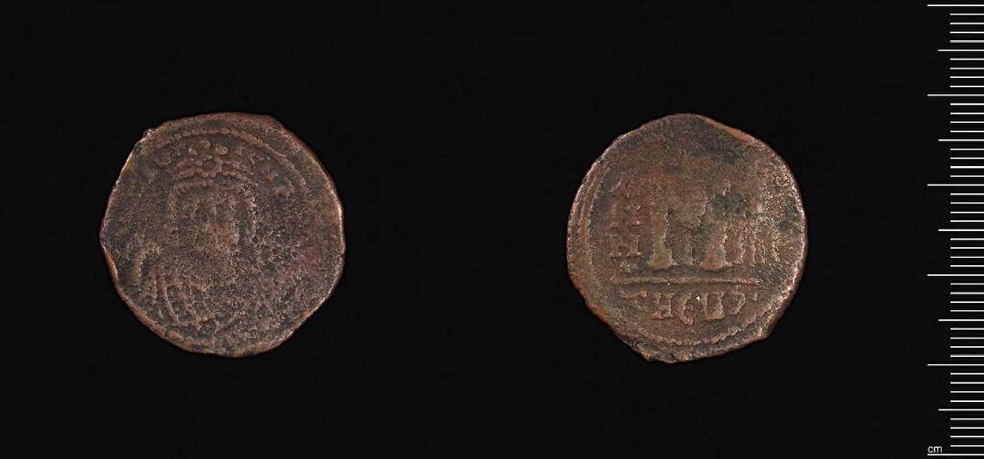 Follis of Maurice by Maurice Tiberius