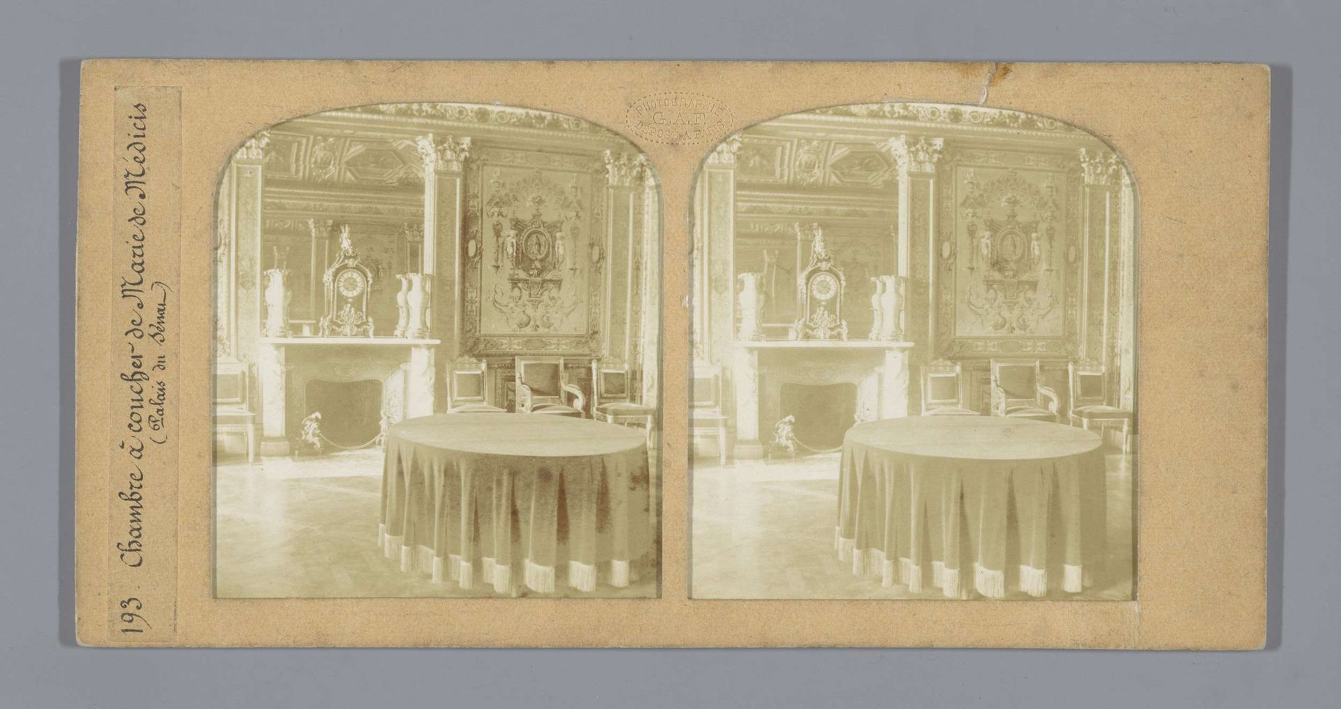 Slaapkamer van Maria de' Medici in het Palais du Luxembourg, Parijs by Florent Grau