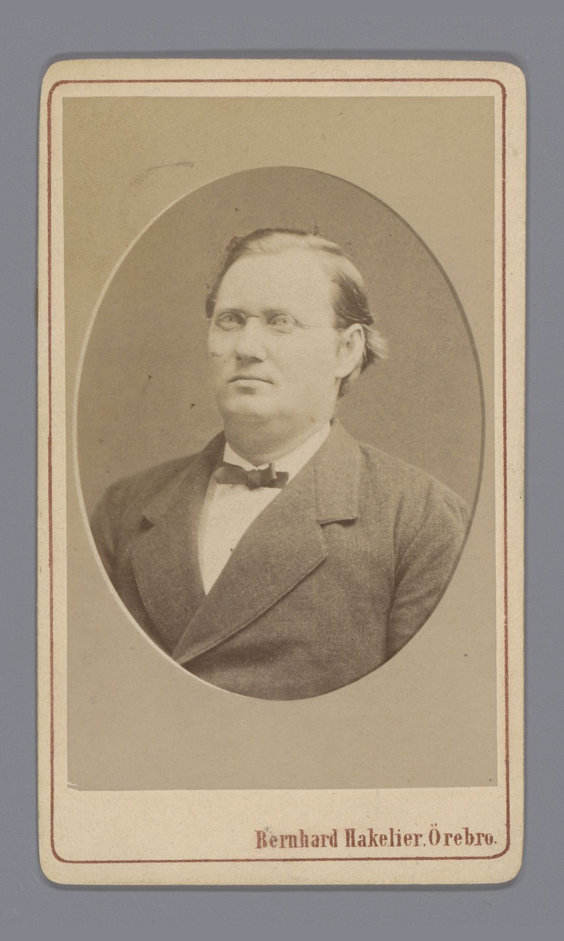 Portret van een onbekende man, aangeduid als dr. Heamskog by Bernhard Hakelier