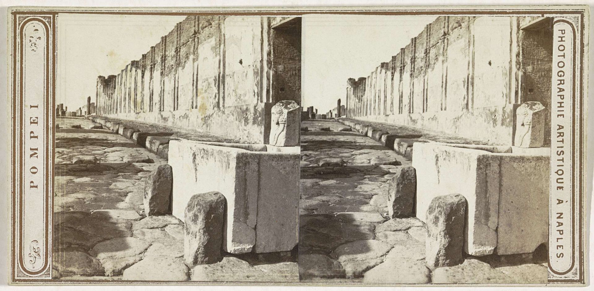Fontein des overvloeds te Pompeï by Photographie Artistique