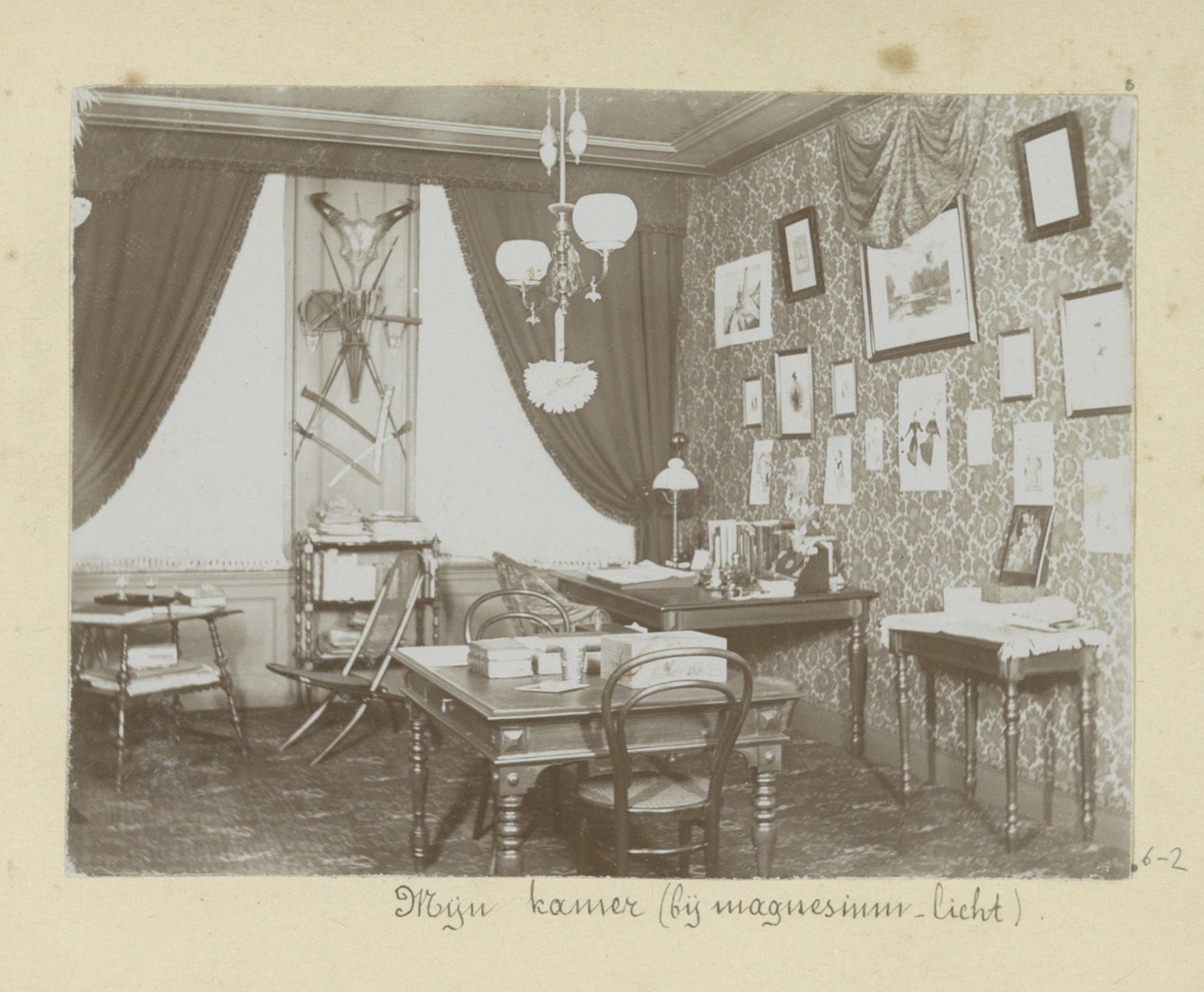 Interieur van de kamer van Hendrik Herman van den Berg by Hendrik Herman van den Berg