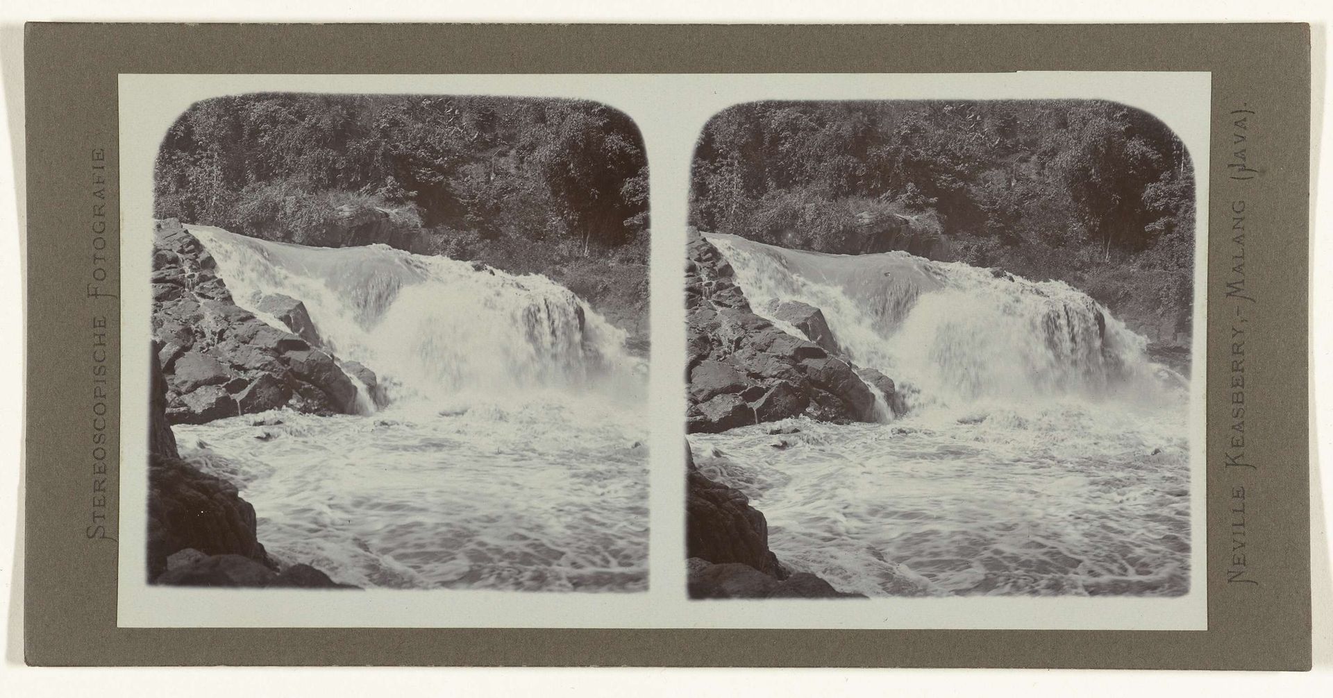 Waterval van de rivier Citarum in Lagadar by Neville Keasberry