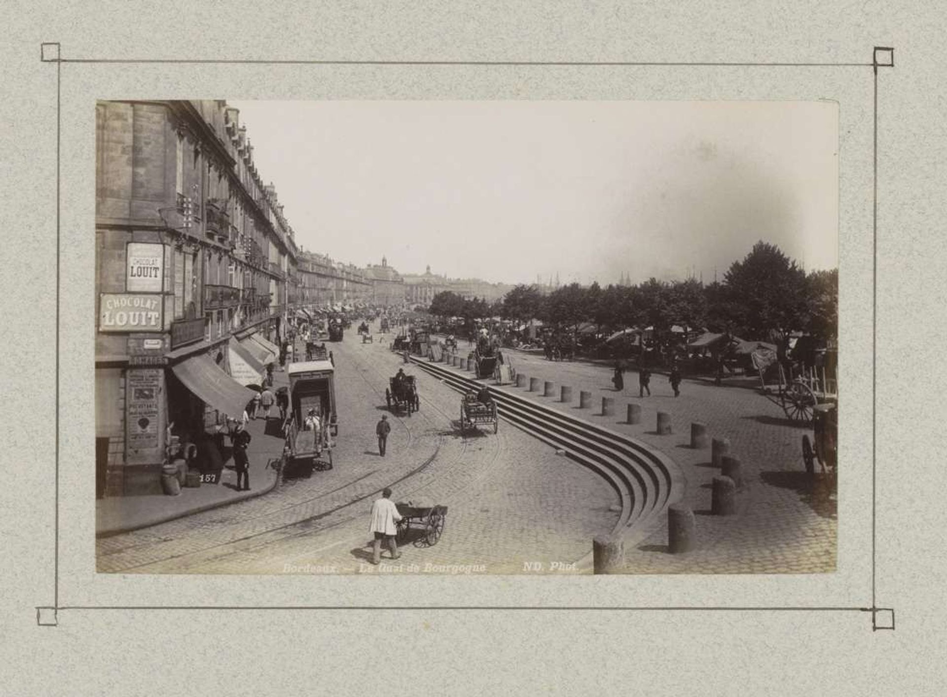 Quai de Bourgogne in Bordeaux by Étienne Neurdein