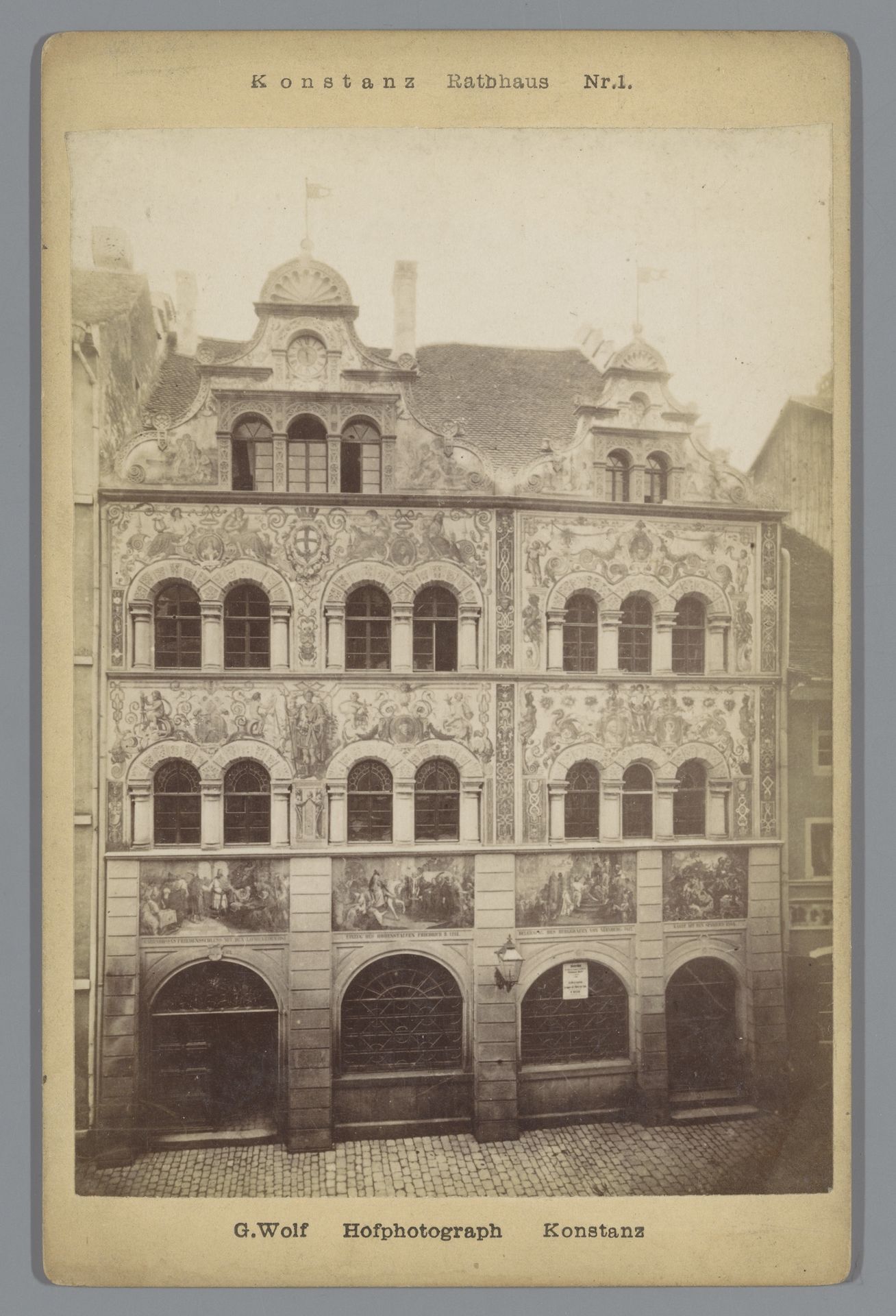 Gezicht op het stadhuis van Konstanz by German Wolf