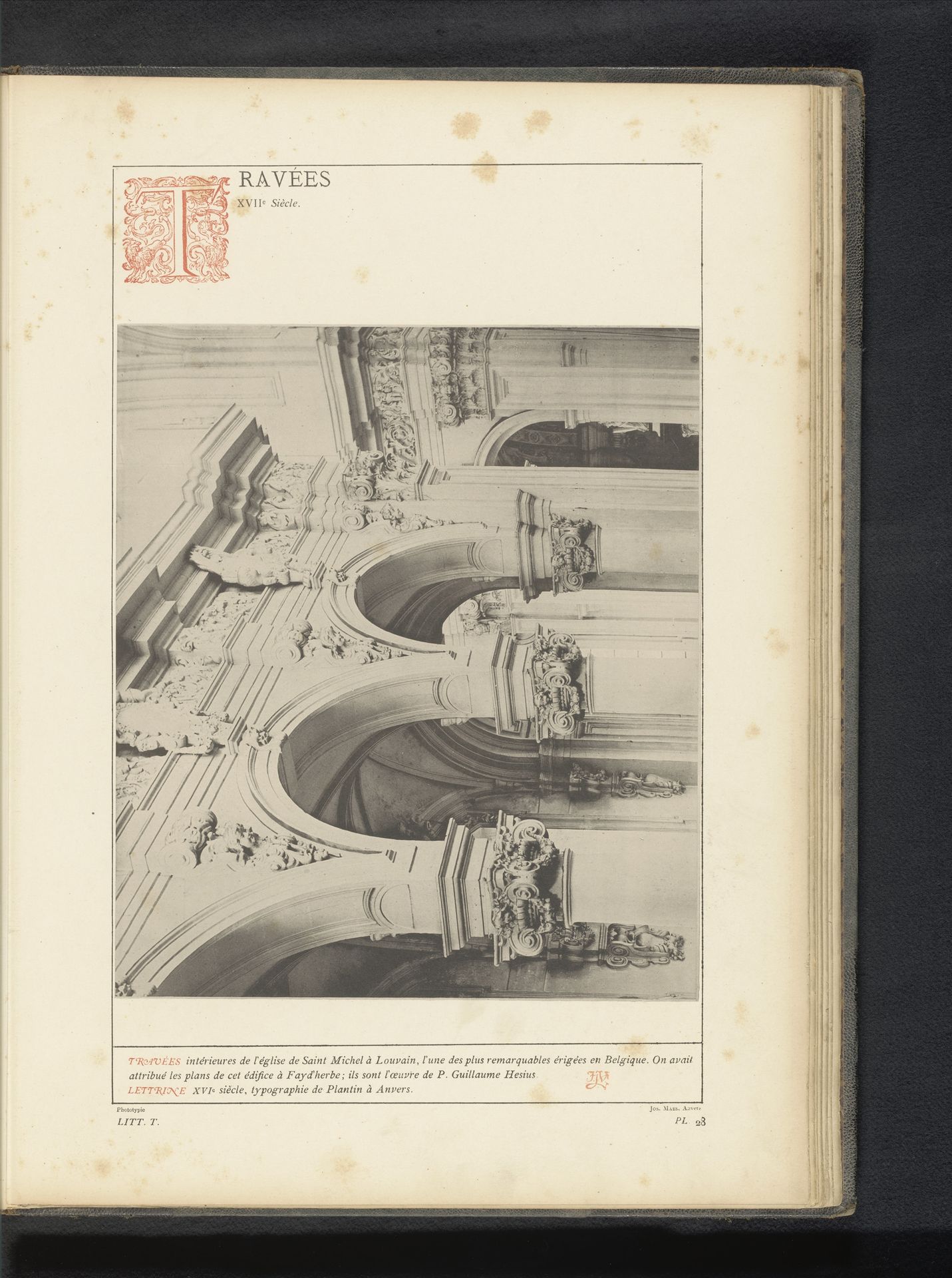 Interieur van de Sint-Michielskerk te Leuven by Anonymous