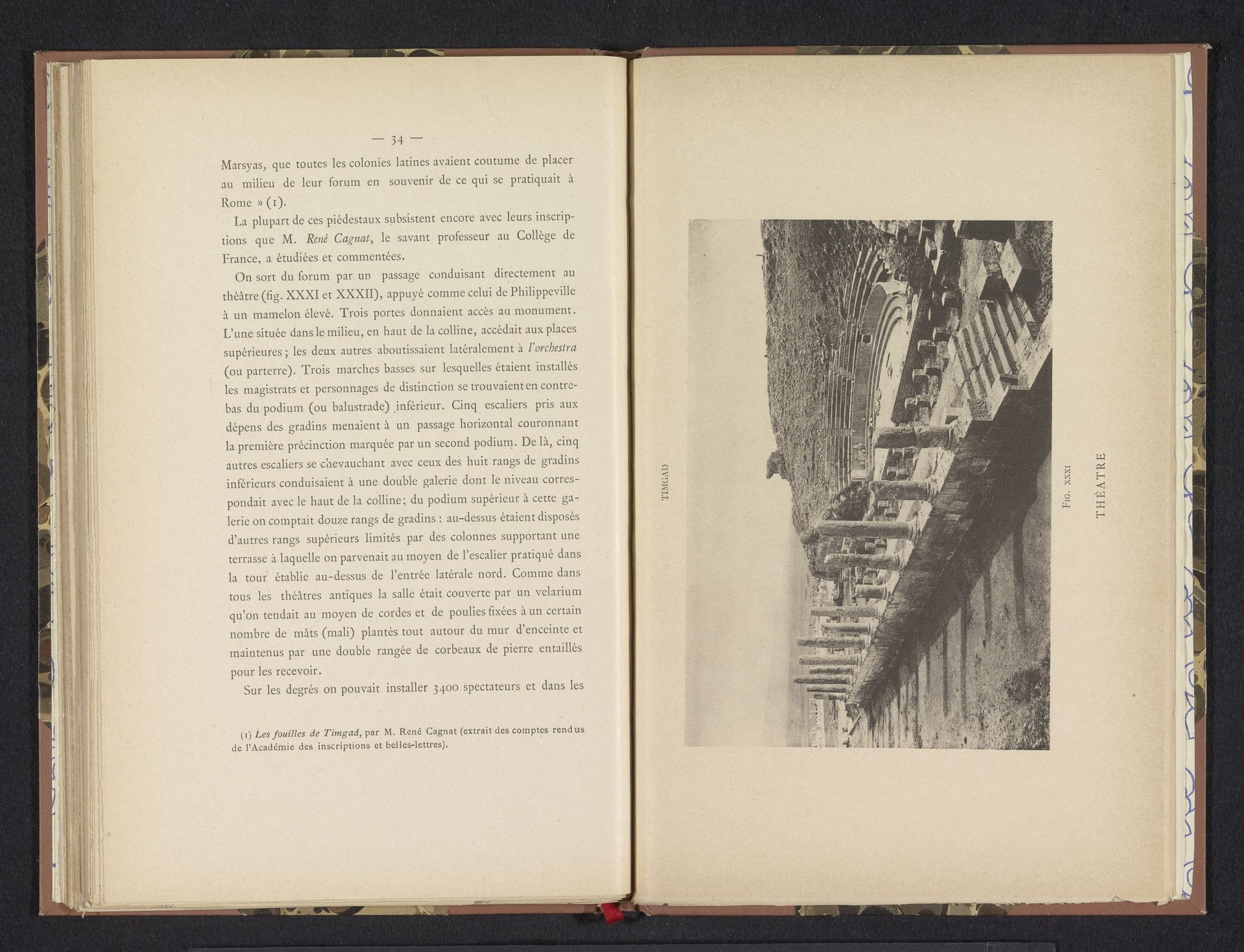 Gezicht op de ruïne van een Romeins amfitheater in Timgad by Anonymous