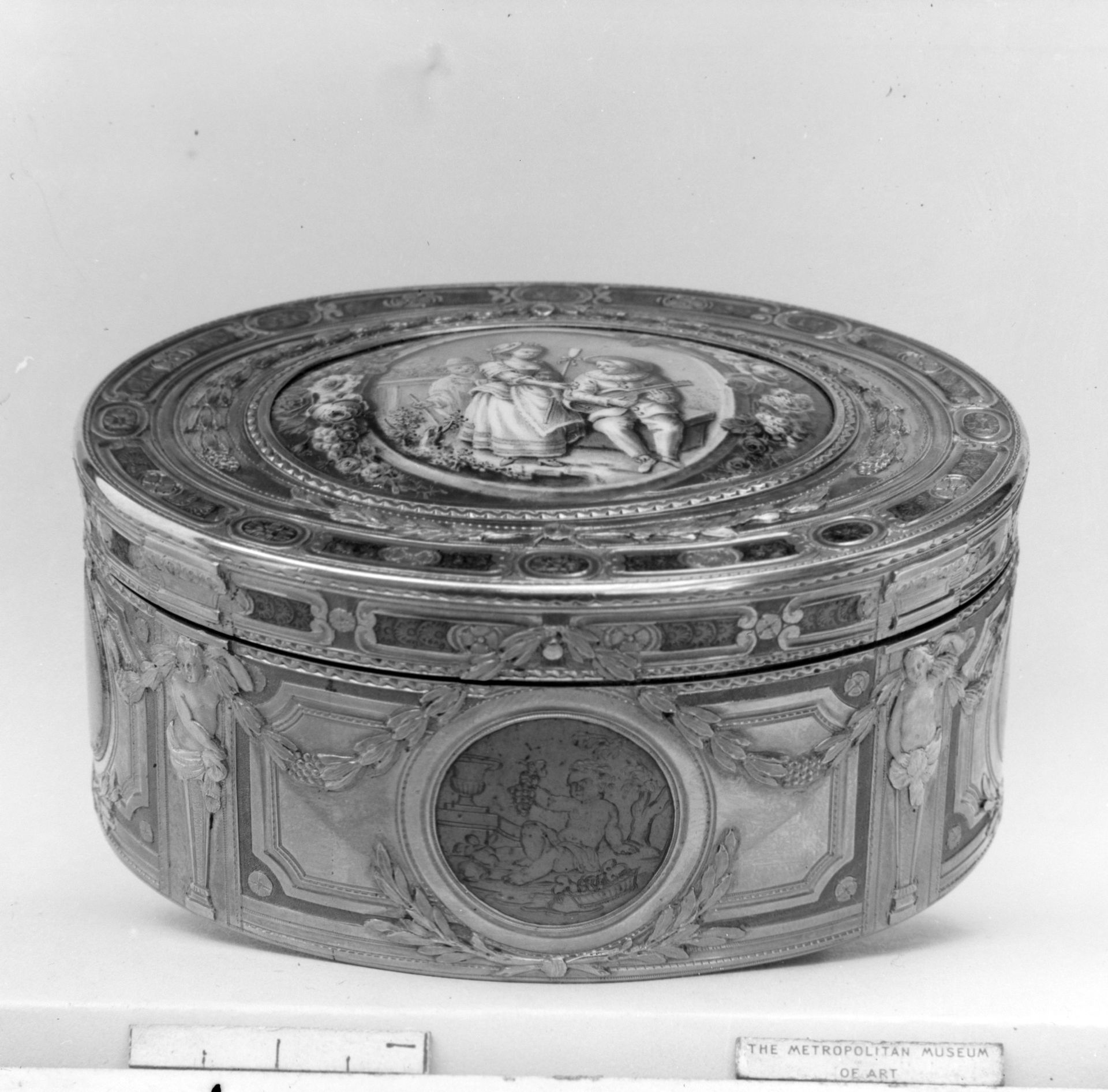 Snuffbox by Jean-Joseph Barrière