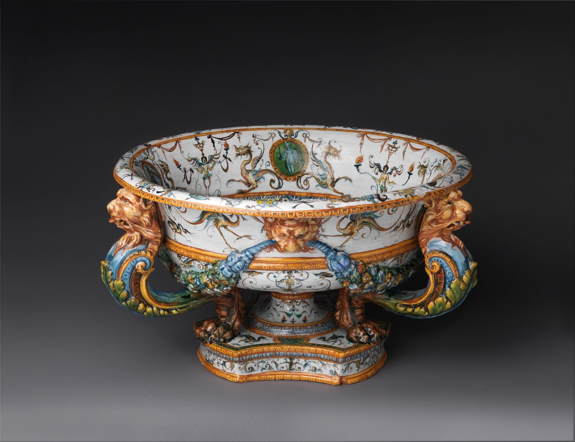 Wine cooler with A Pageant Battle with Elephants by Fontana family