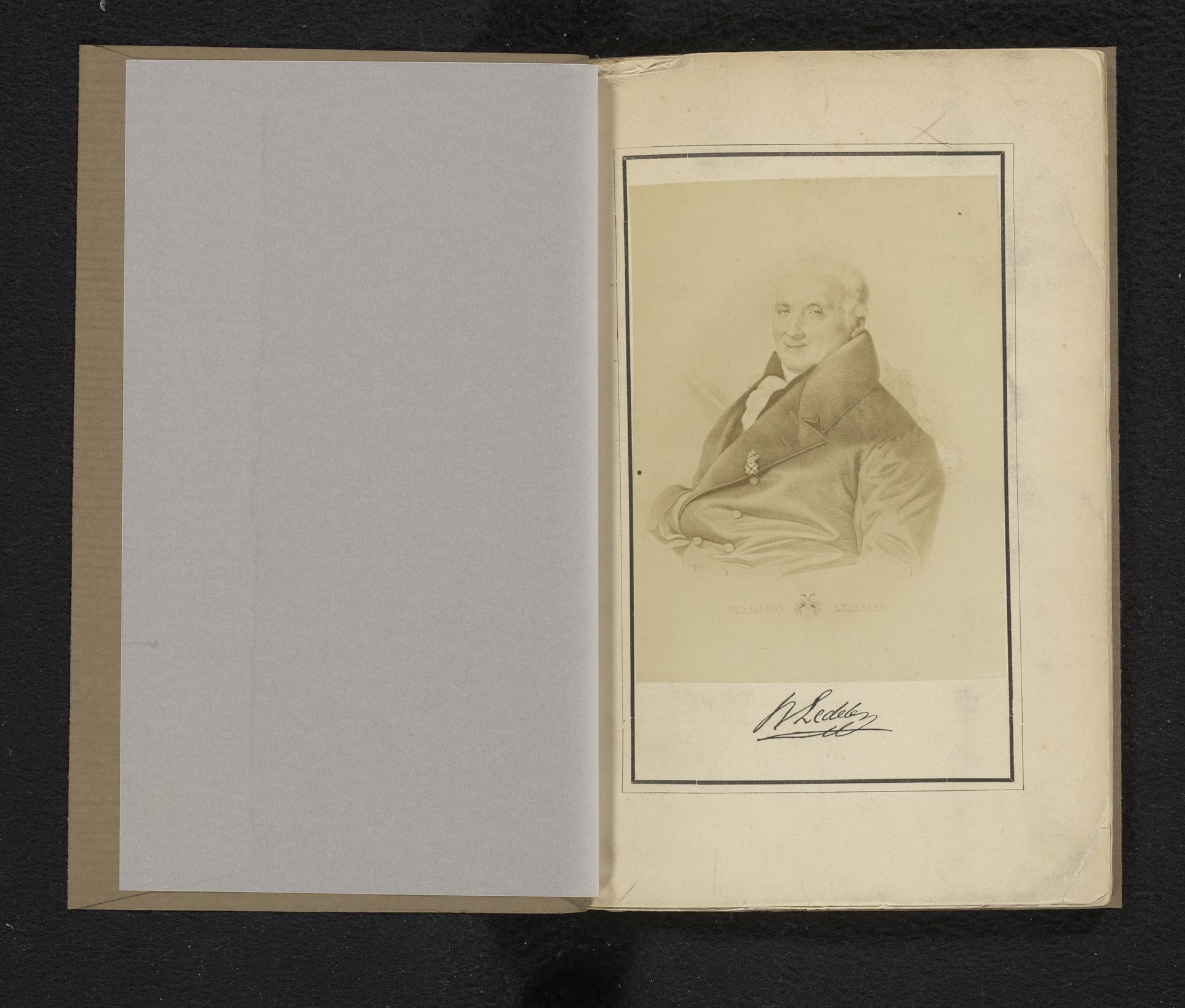 Fotoreproductie van een getekend portret van Bernardus Ledeboer by Anonymous