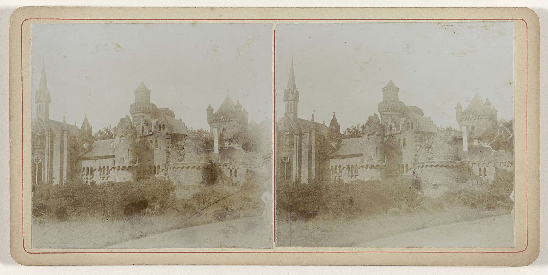 Gezicht op Slot Löwenburg bij Kassel by Geldolph Adriaan Kessler