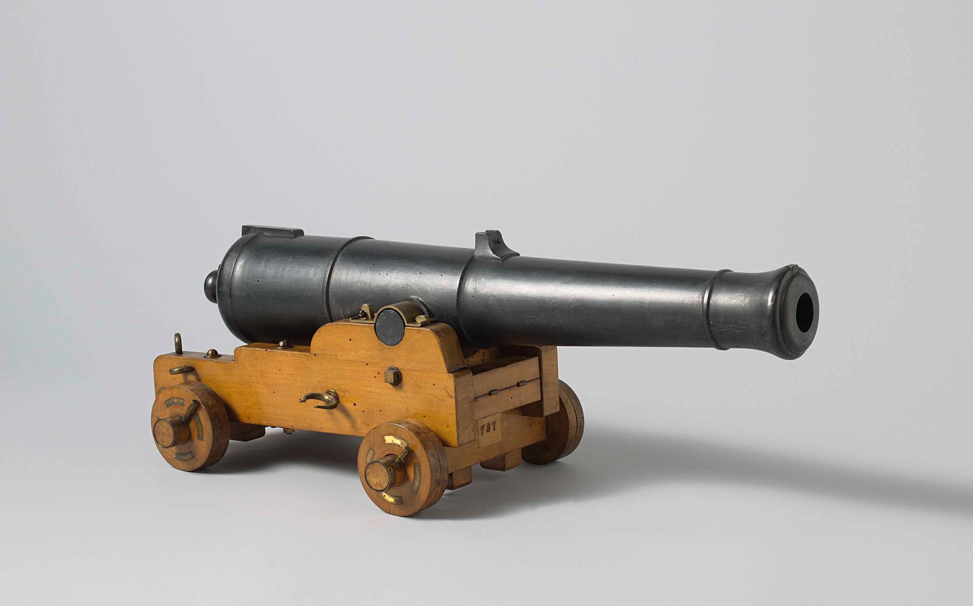 Model of a 30-Pounder Gun and Carriage by Rijkswerf Willemsoord