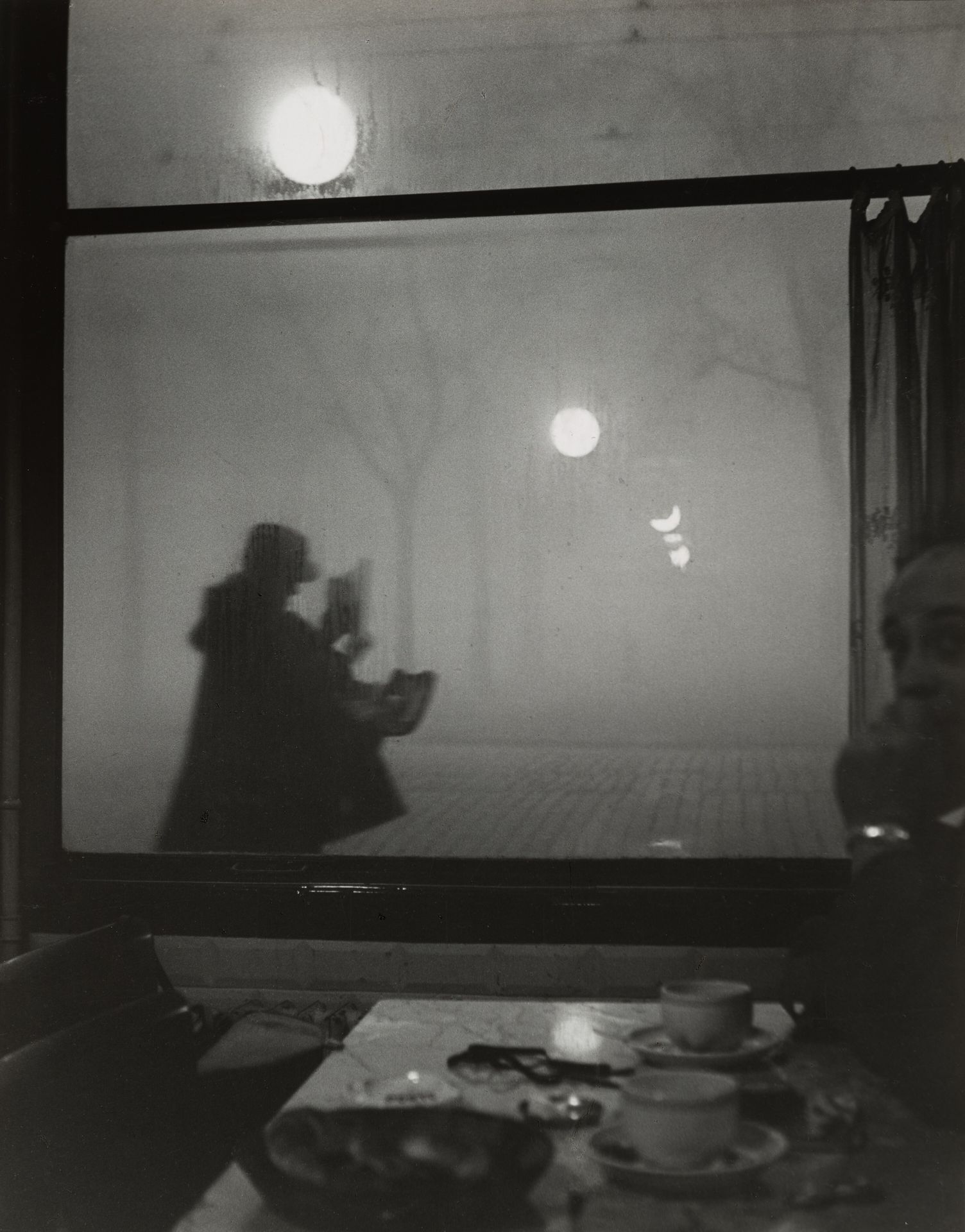 Le Facteur de Nuit (The Night Postman) by Sabine Weiss