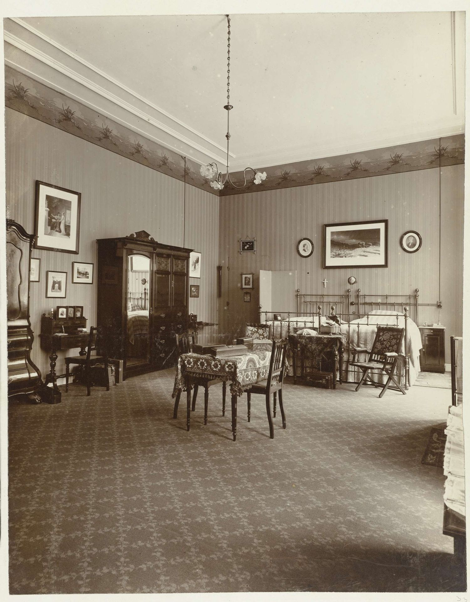 Slaapkamer op landgoed De Wildbaan, Driebergen by Henry Pauw van Wieldrecht