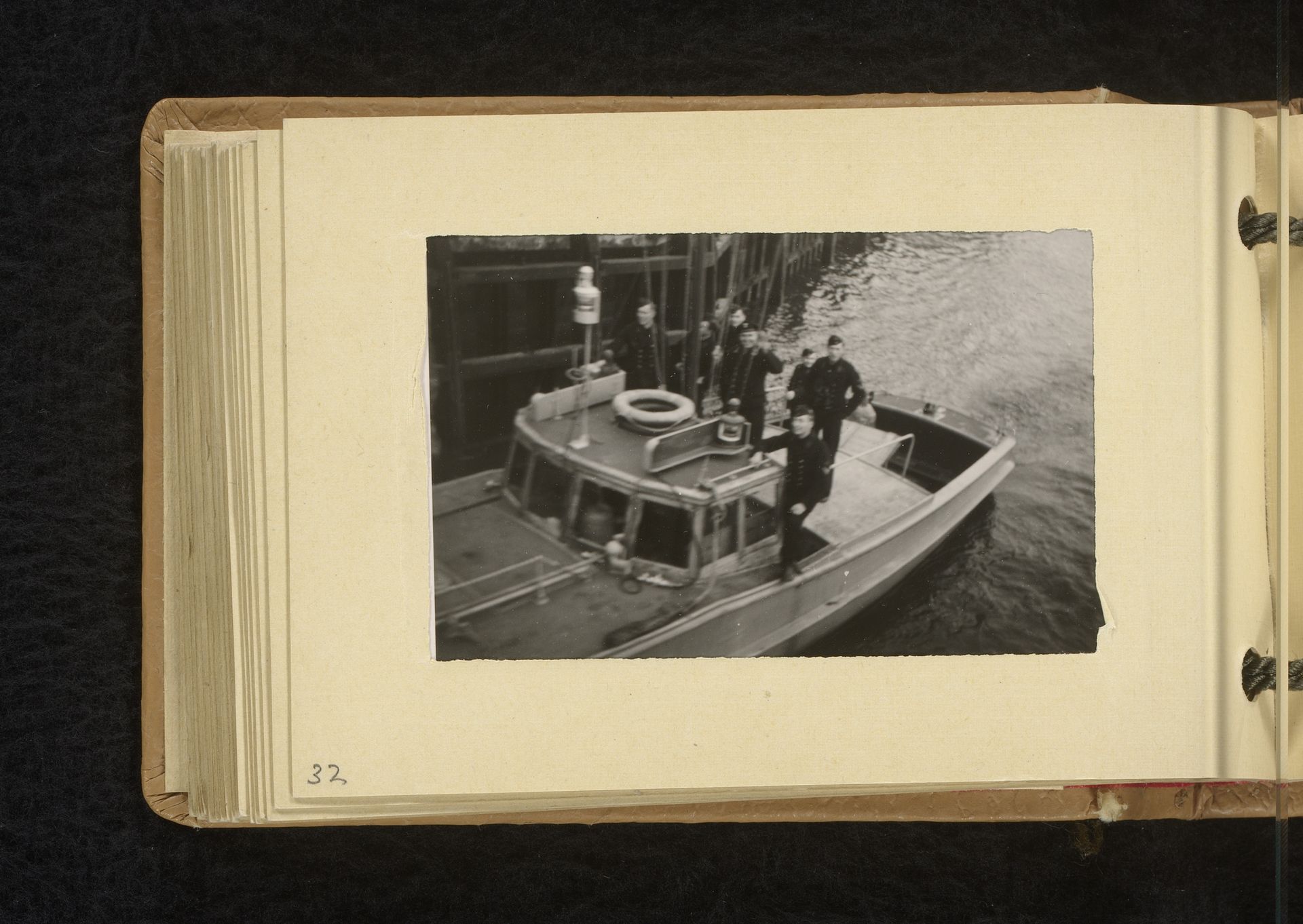 Schip van de Kriegsmarine by Anonymous