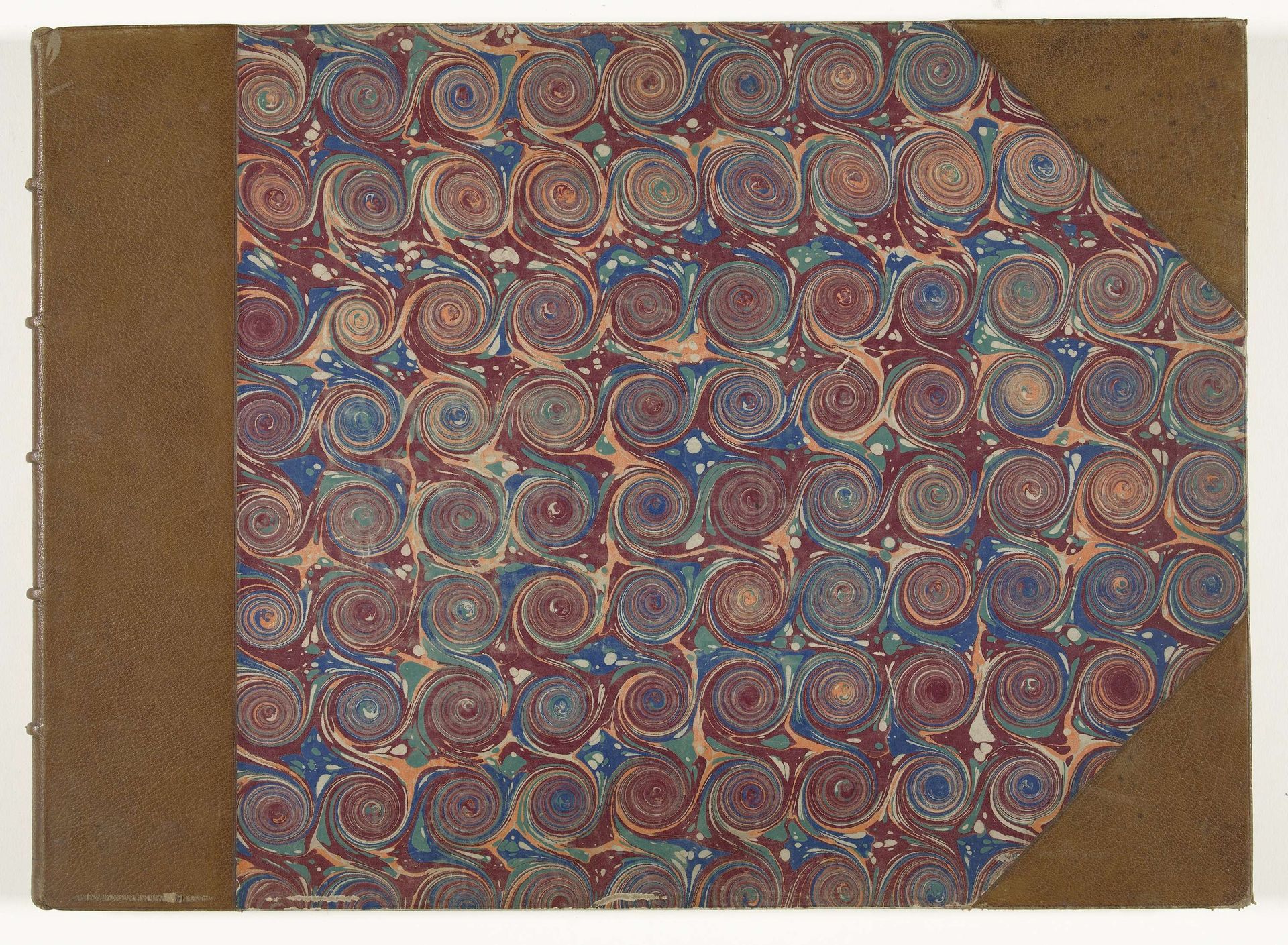 Album met 58 prenten van Tortotel en Perrissin by Jacques Tortorel