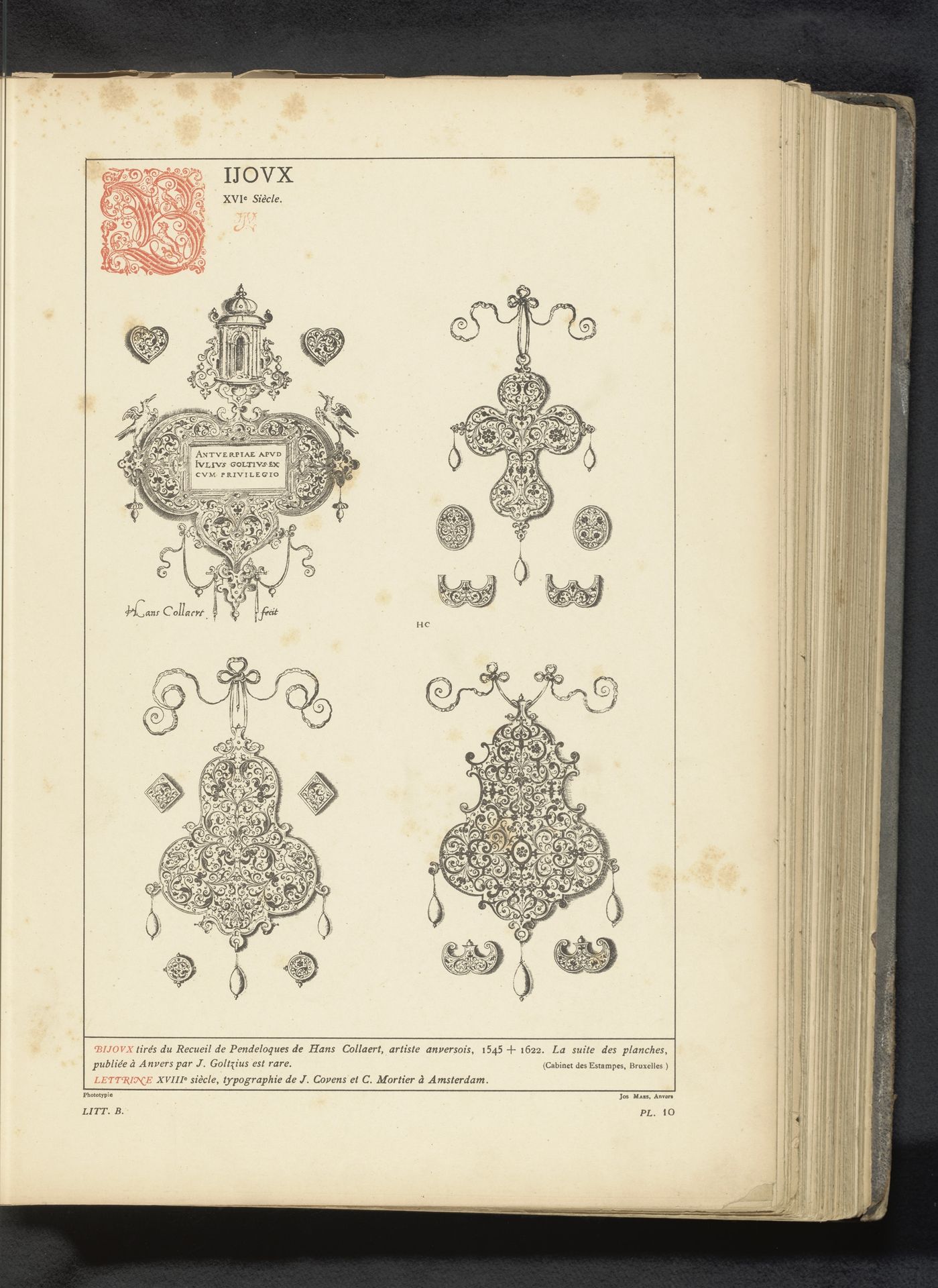 Reproductie van vier prenten met juwelen uit de collectie van Hans Collaert by Anonymous