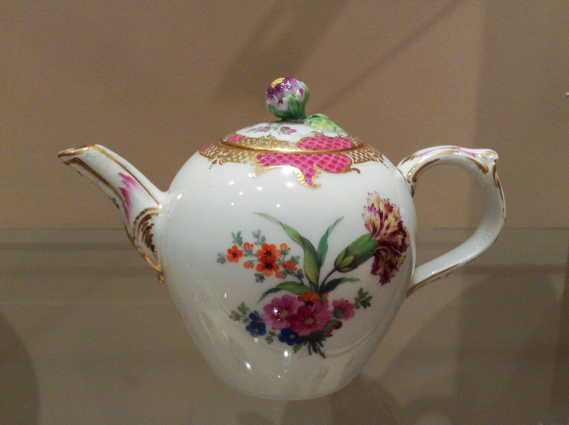 Covered teapot by Meissen Porcelain Factory