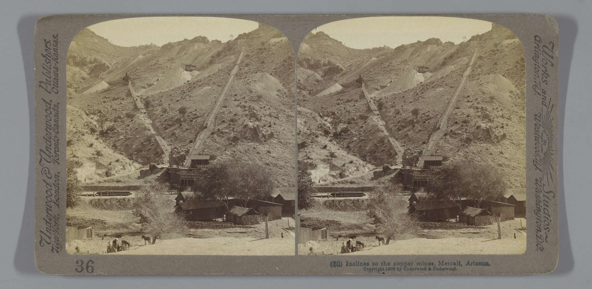 Gezicht op de kopermijnen in Metcalf, Arizona by Anonymous