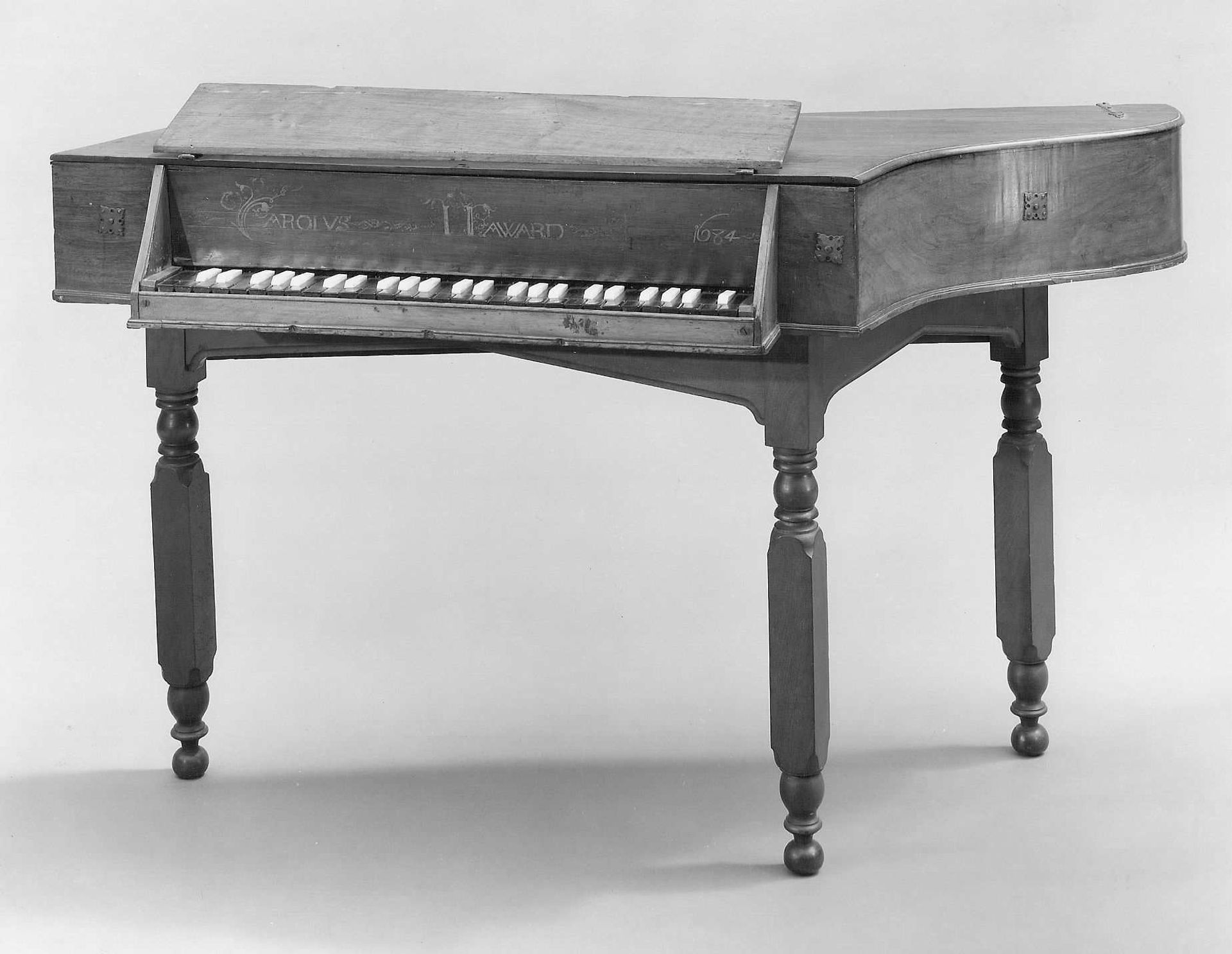 Bentside Spinet by Charles Haward