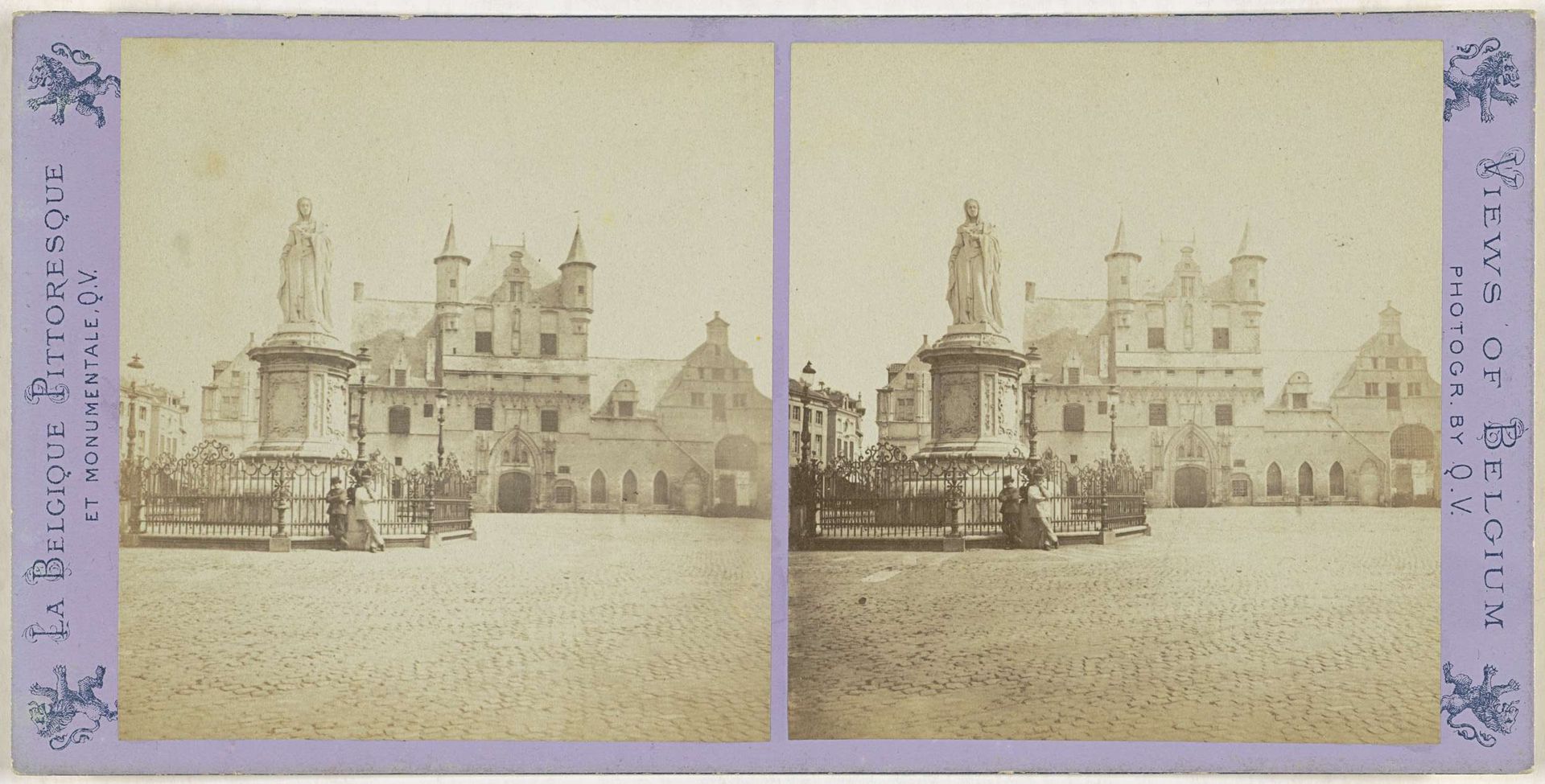 Stadhuis van Mechelen met op de voorgrond het standbeeld van Margaretha van Oostenrijk by Jules Hippolyte Quéval