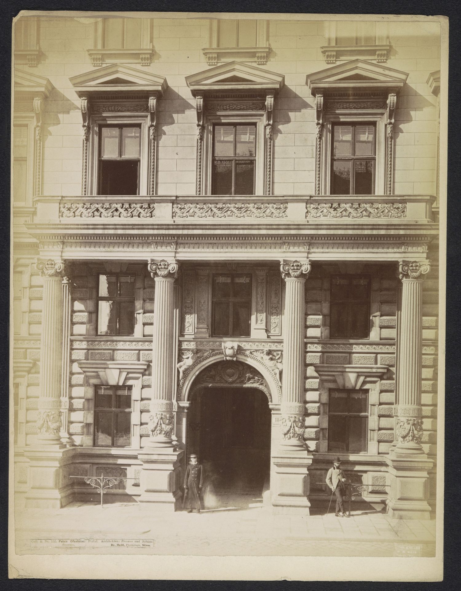 Gezicht op Palais Ofenheim in Wenen, Oostenrijk by Hermann Heid