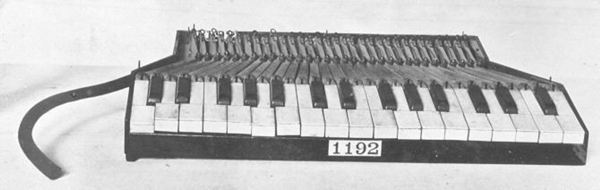 Harmoniphon by Paris, Lecrosnier & Tremblai