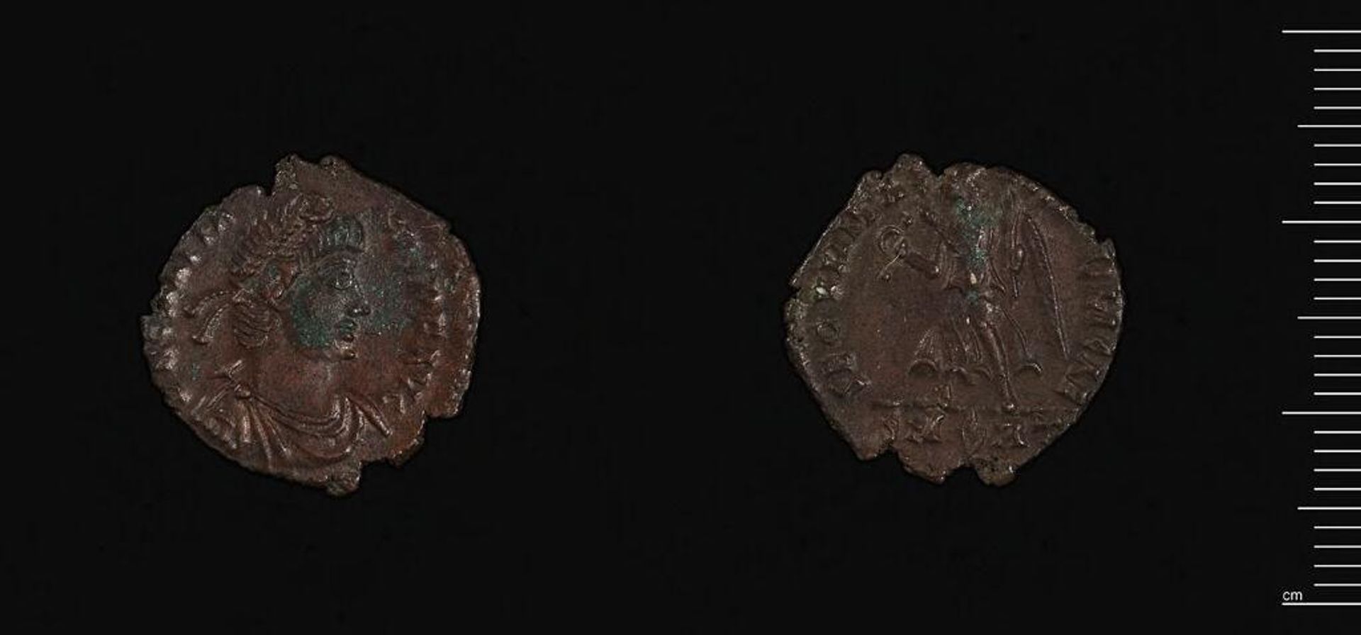 AE Gratian by Gratian
