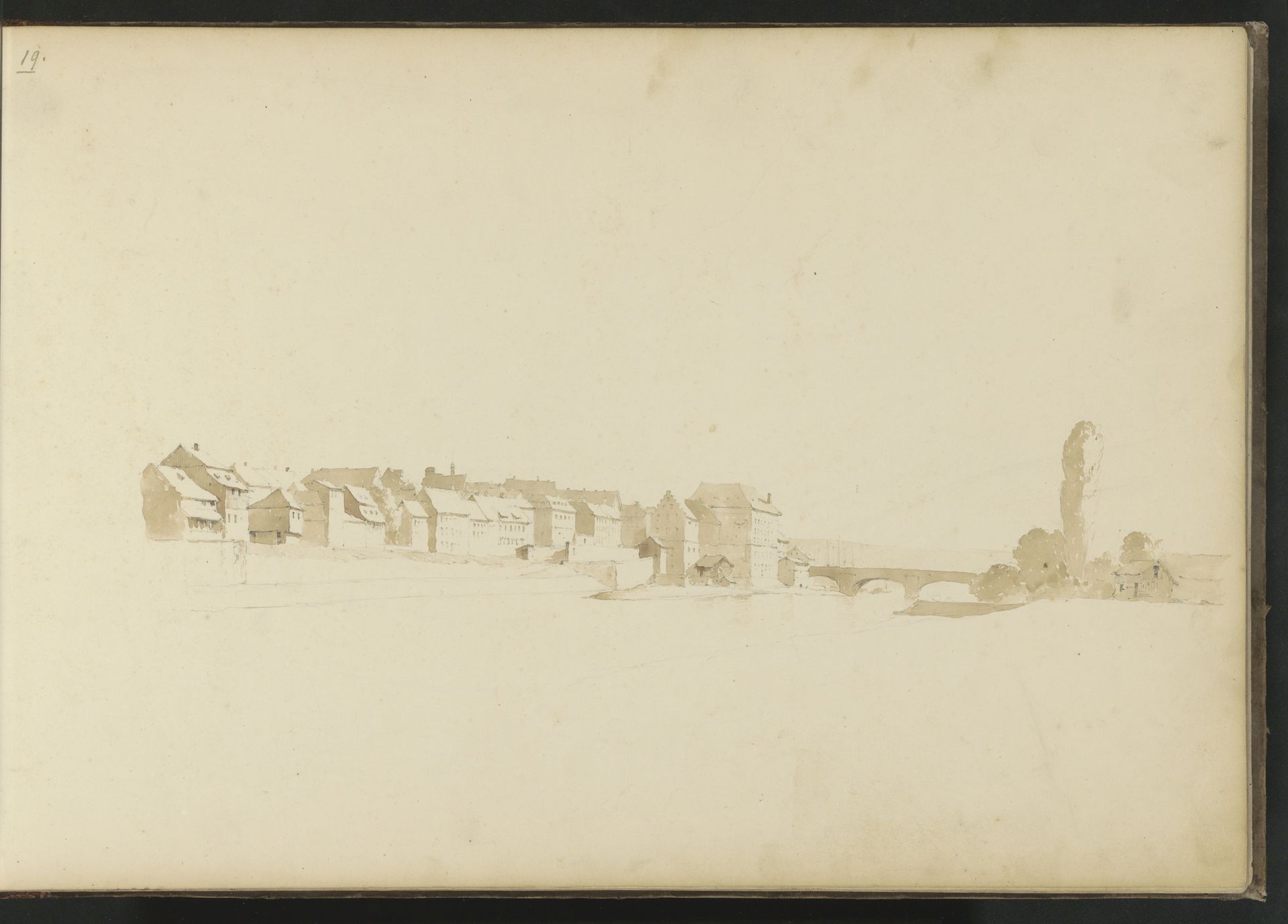 Gezicht op een stad aan een rivier by Kasparus Karsen