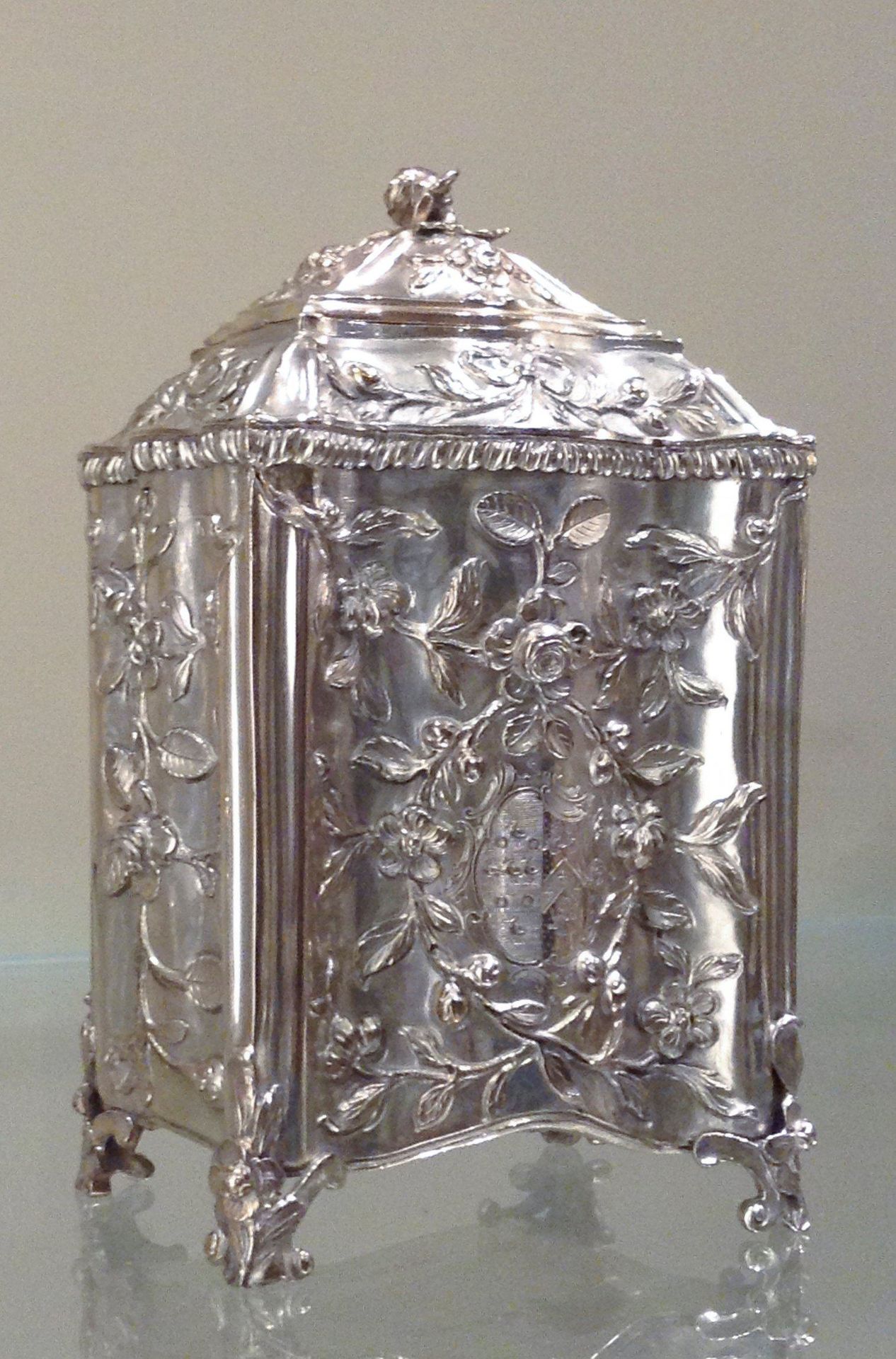 Tea Caddy by William Vincent