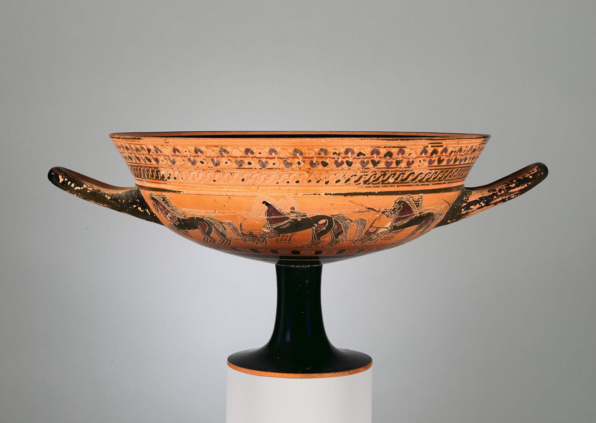 Terracotta kylix: hybrid Siana lip-cup (drinking cup) by Anonymous