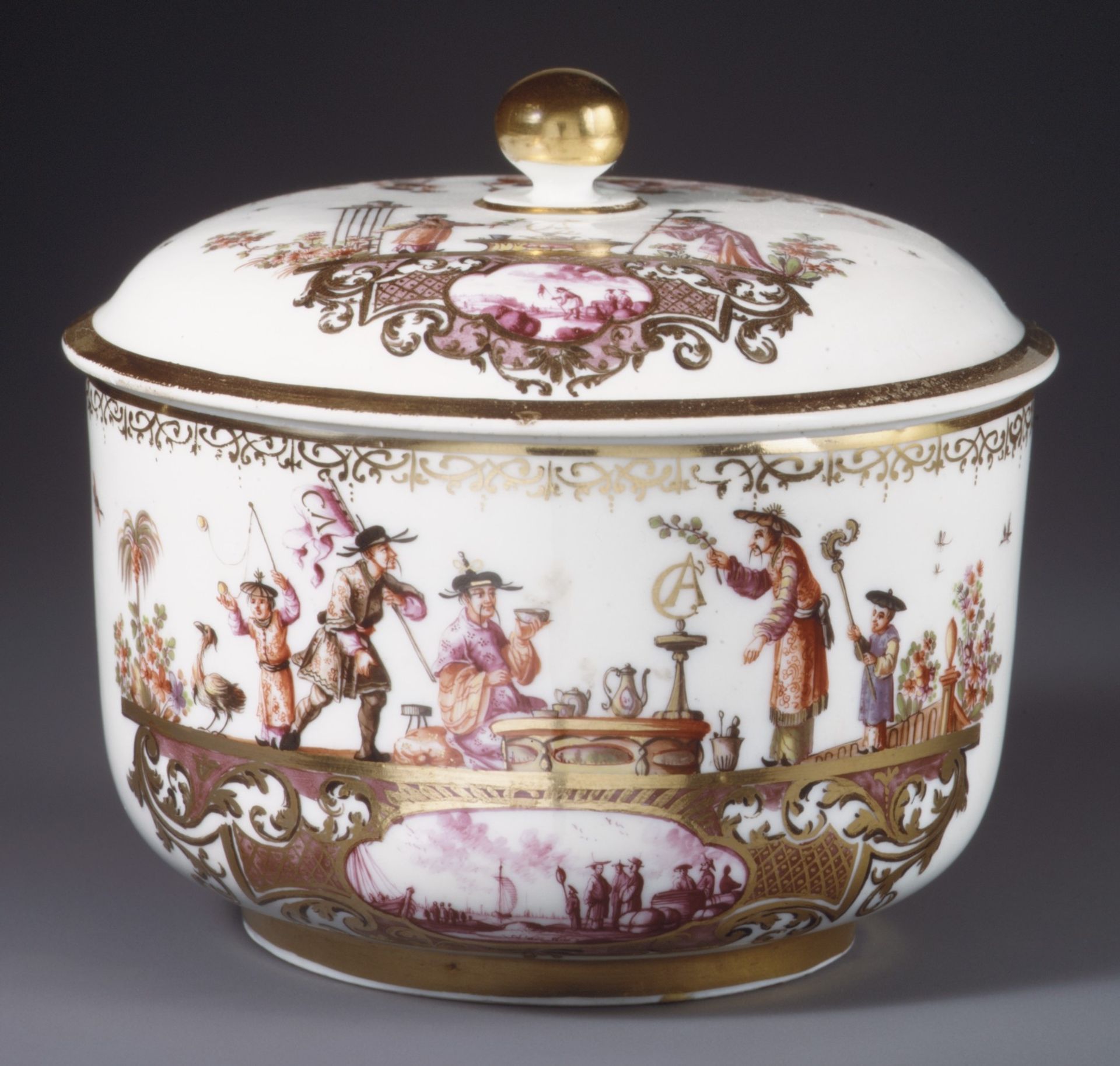 Sugar bowl with cover by Meissen Manufactory