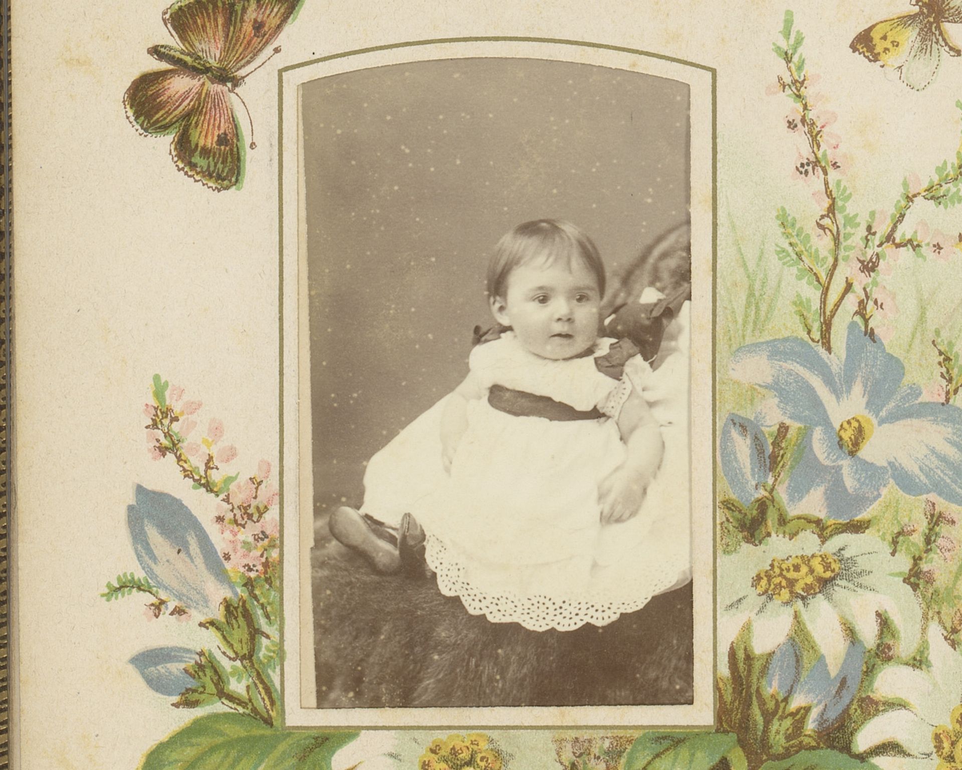 Portret van een peuter by Turner & Drinkwater