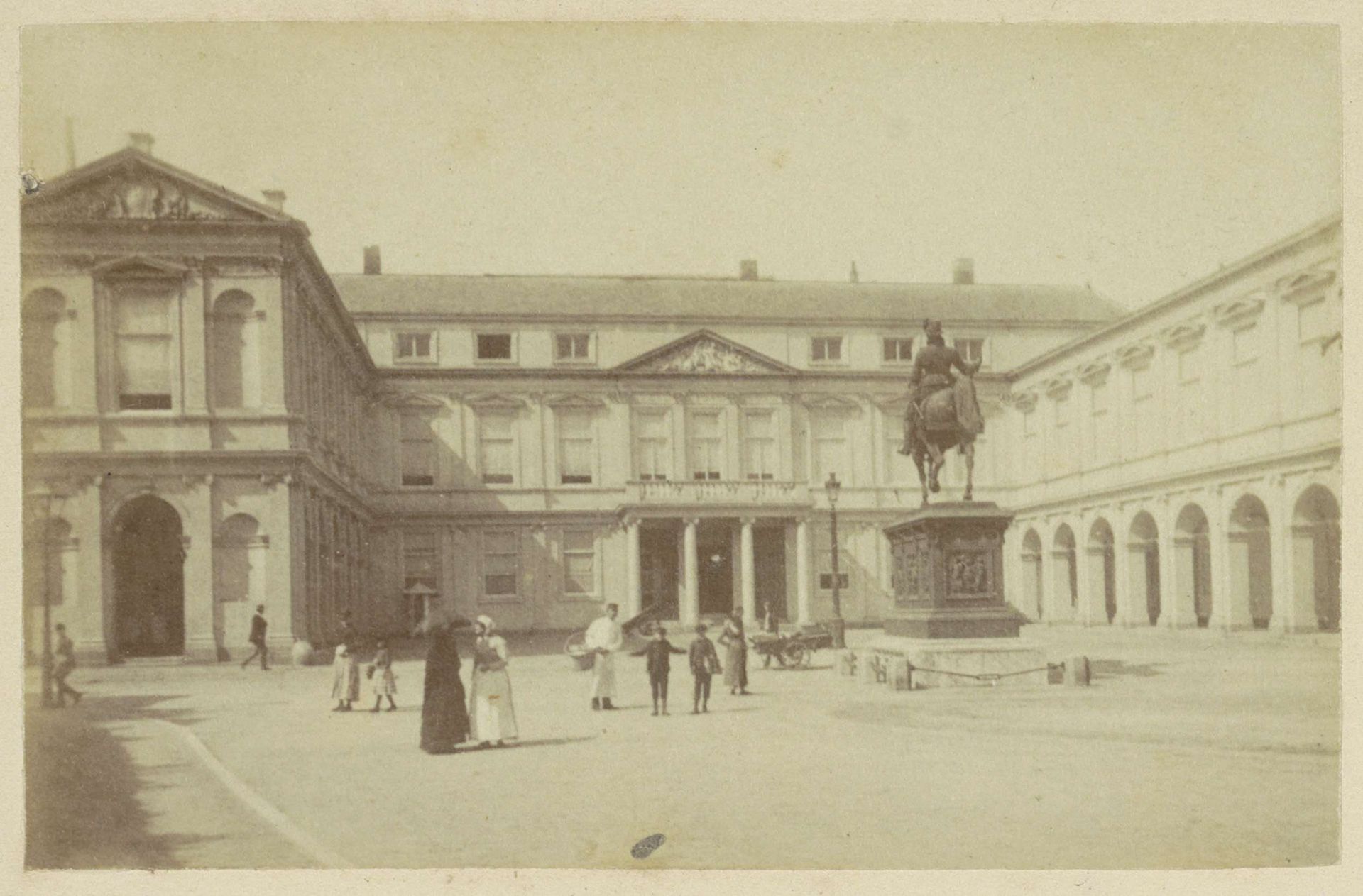 Gezicht op Paleis Noordeinde in Den Haag by Andries Jager